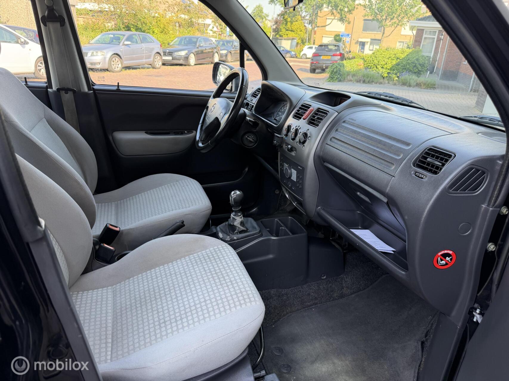 Foto van Opel Agila