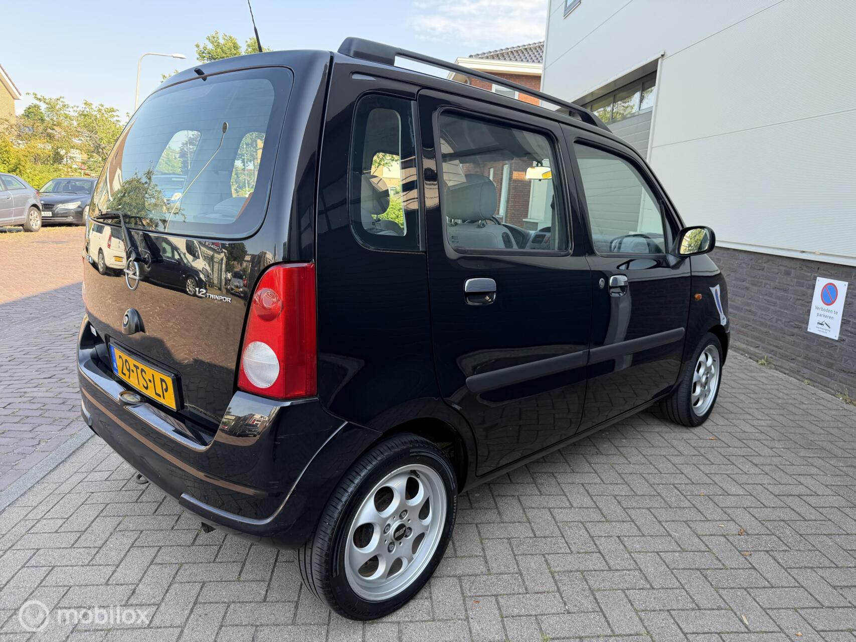 Foto van Opel Agila