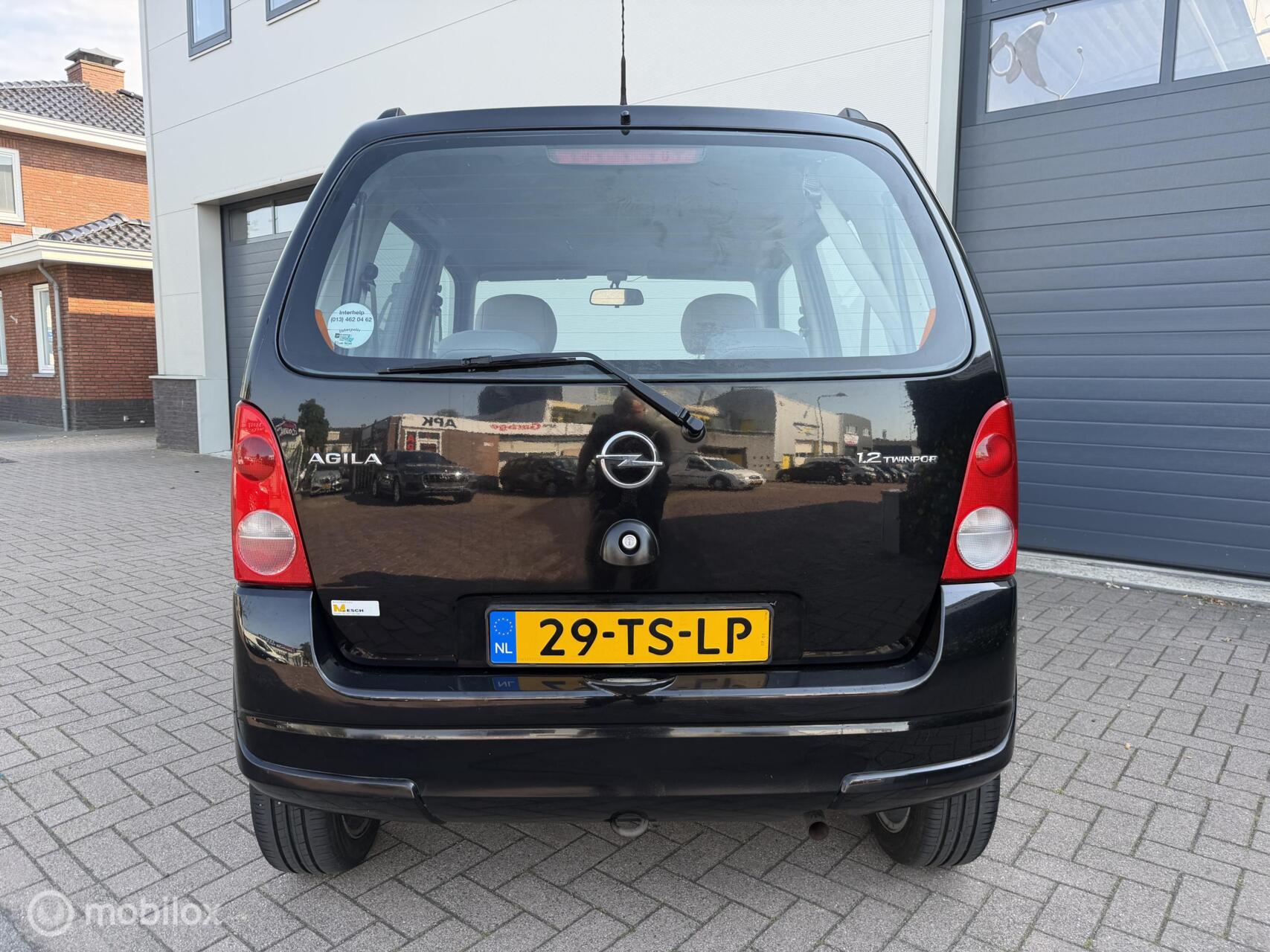 Foto van Opel Agila
