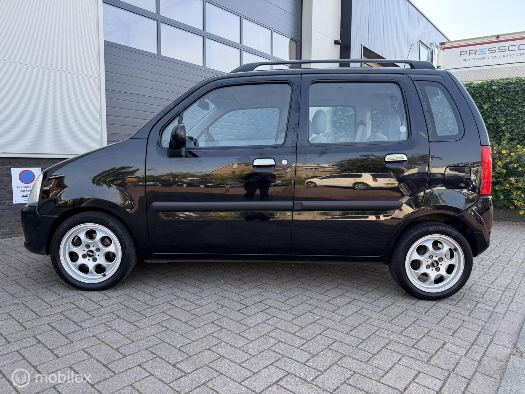 Foto van Opel Agila