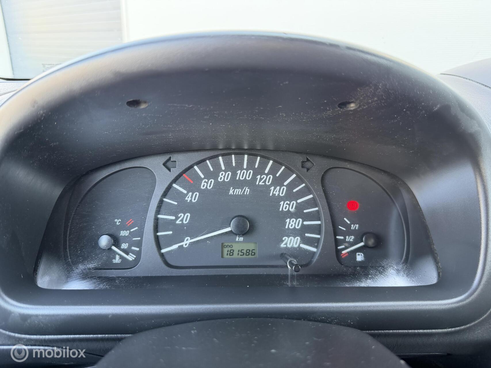 Foto van Opel Agila