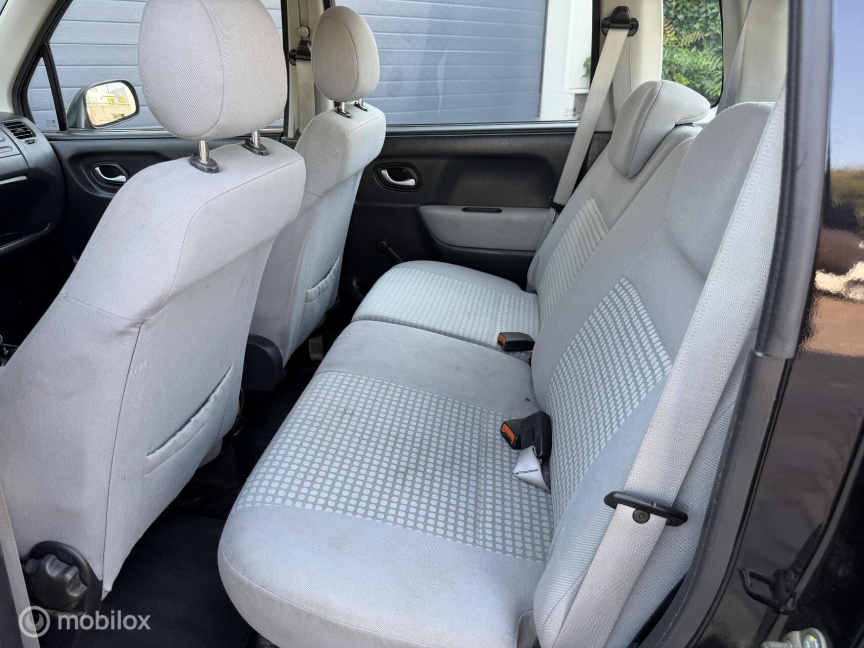 Foto van Opel Agila
