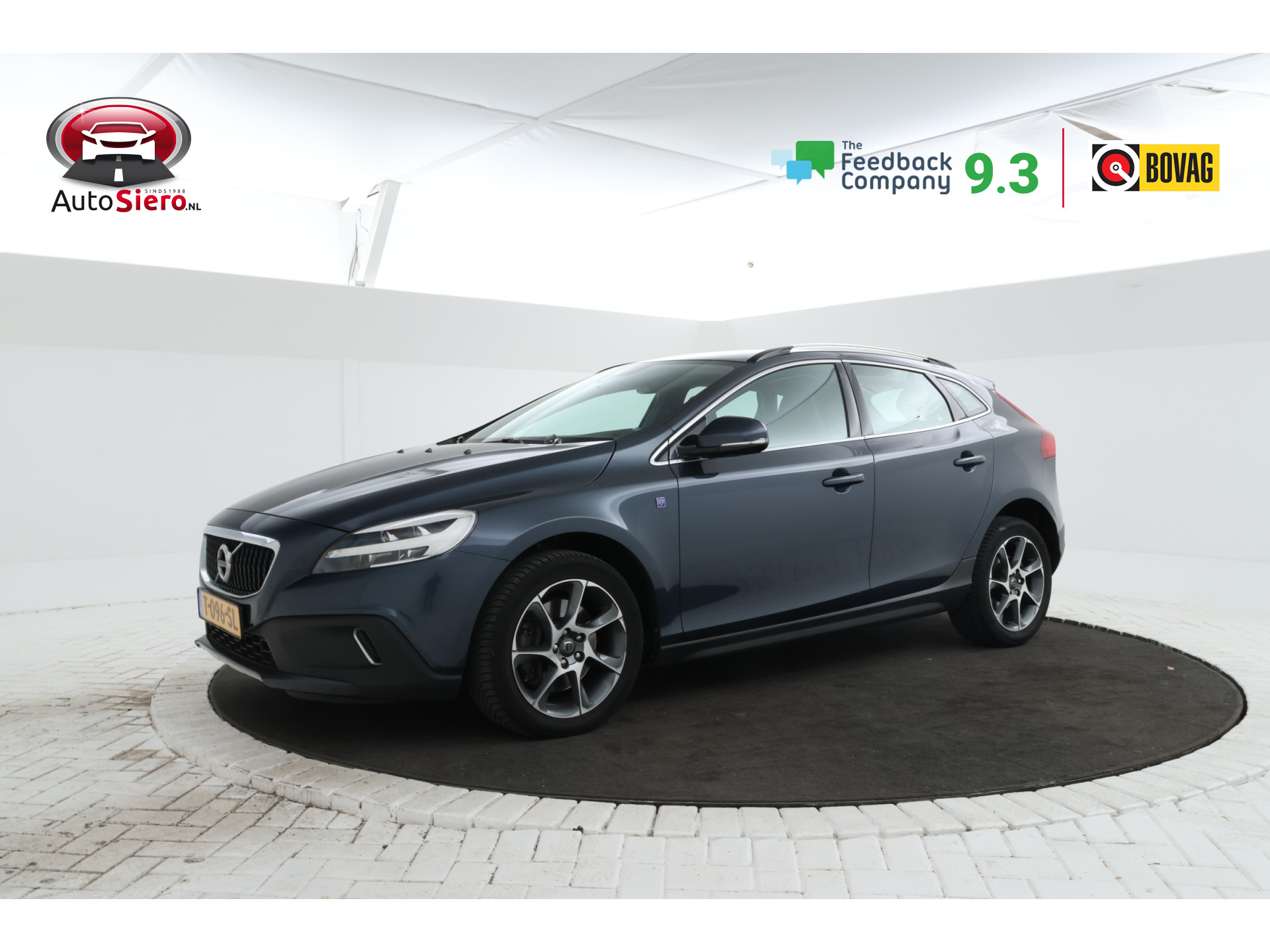 Volvo V40 2.0 D2 Summum 2017 - voorkant