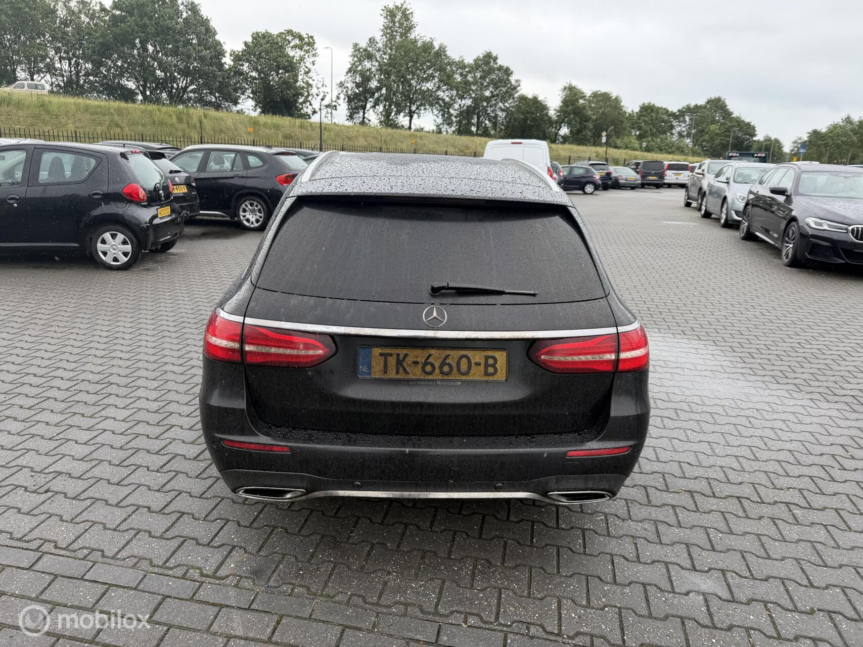 Foto van Mercedes-Benz E 220 D