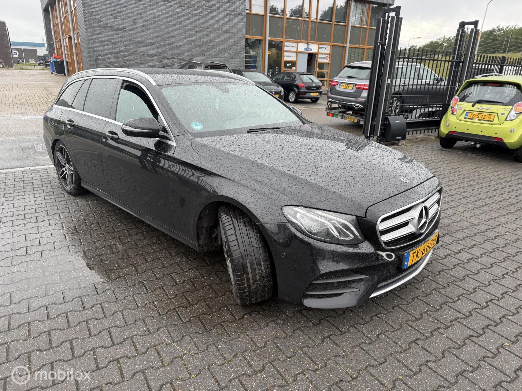 Foto van Mercedes-Benz E 220 D