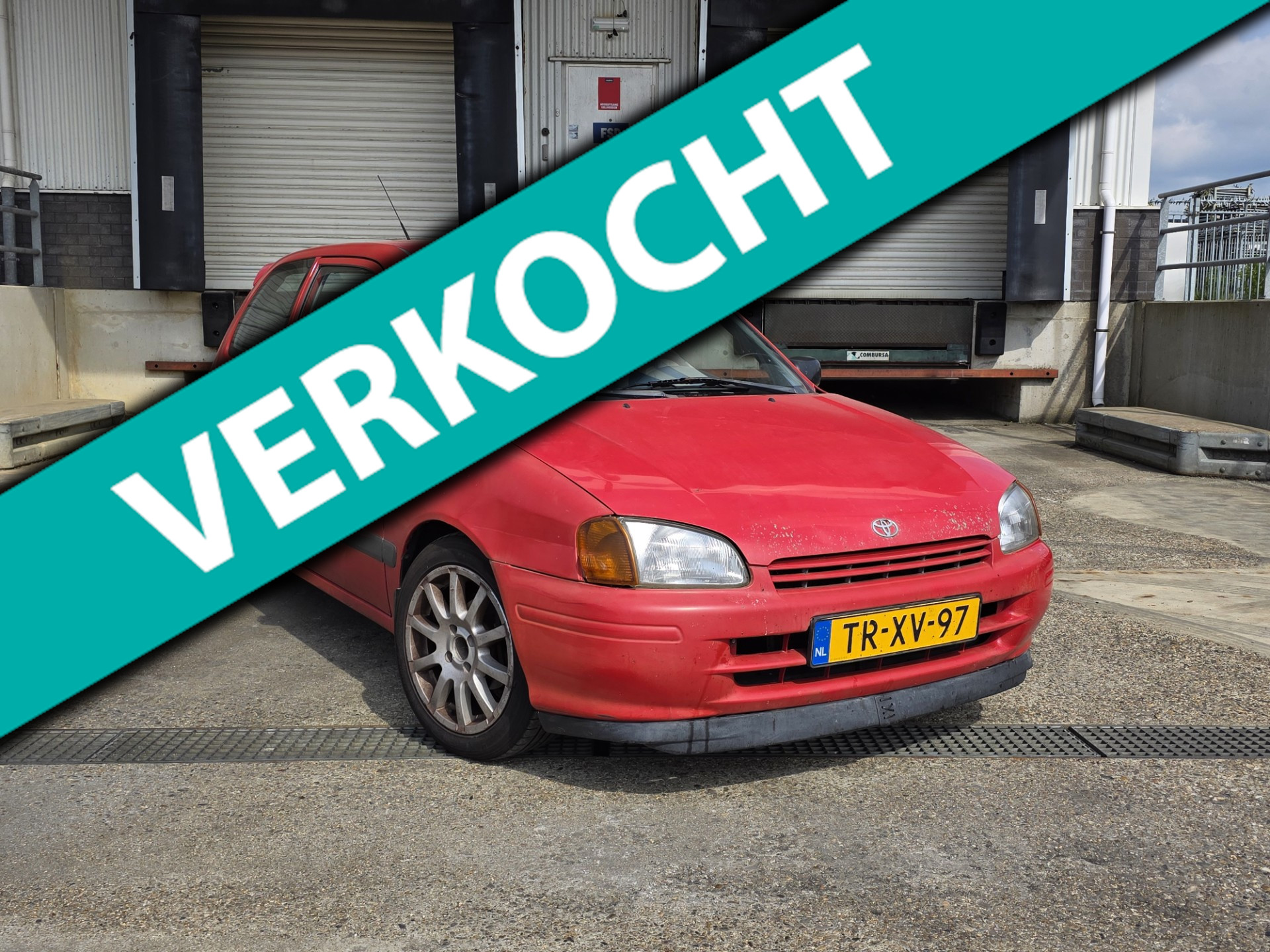 Toyota Toyota Starlet 1.3-16V XLi goed onderhouden 1998 - voorkant