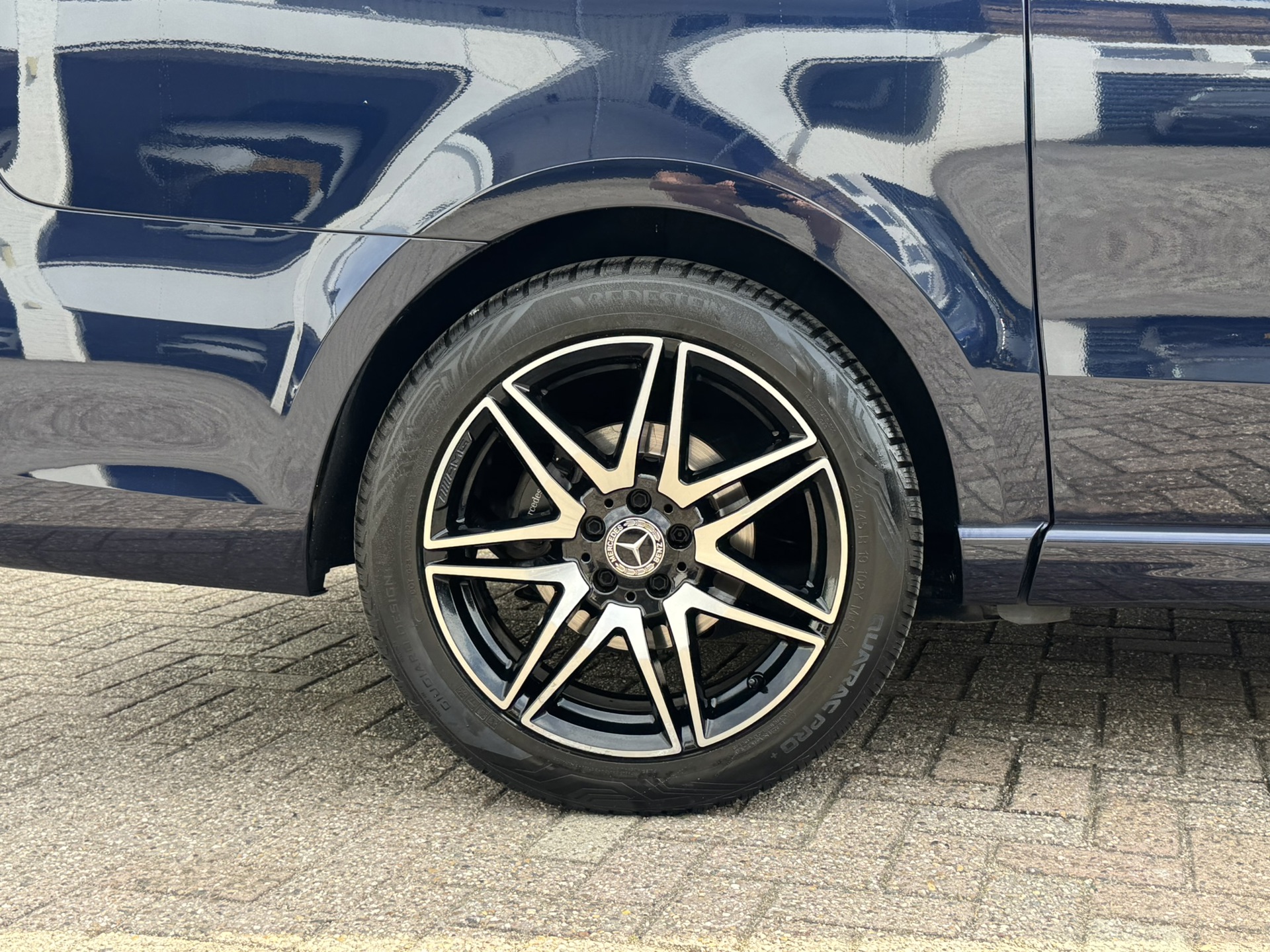 Foto van Mercedes-Benz V-klasse