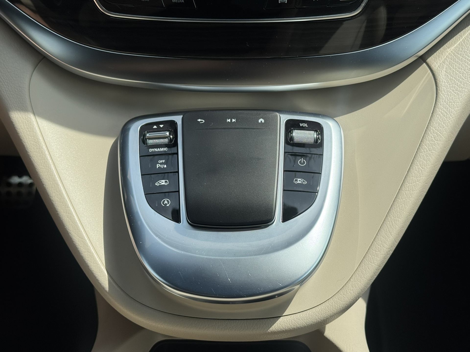 Foto van Mercedes-Benz V-klasse