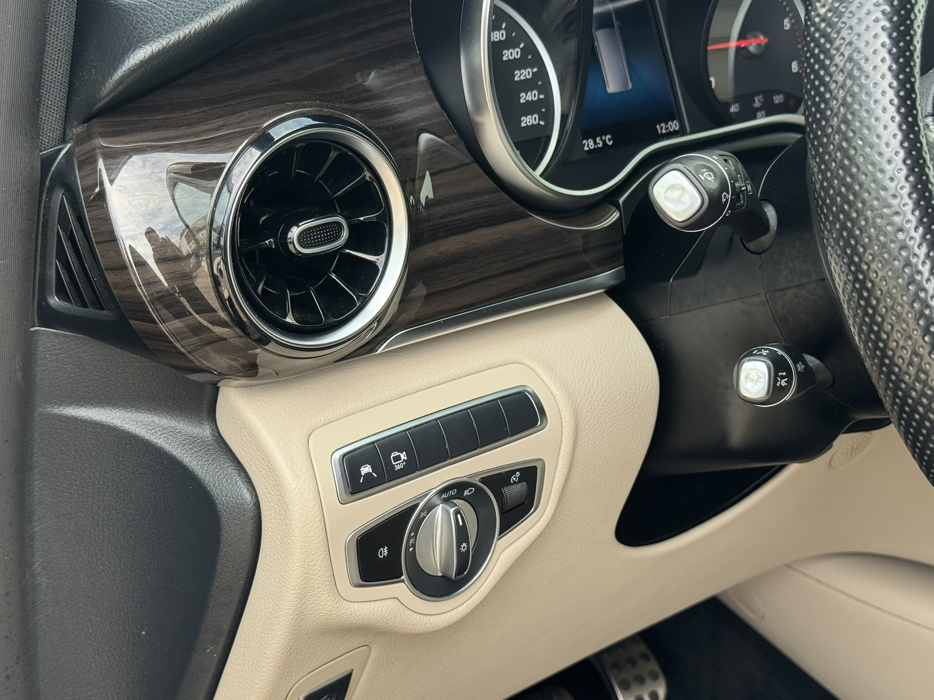 Foto van Mercedes-Benz V-klasse