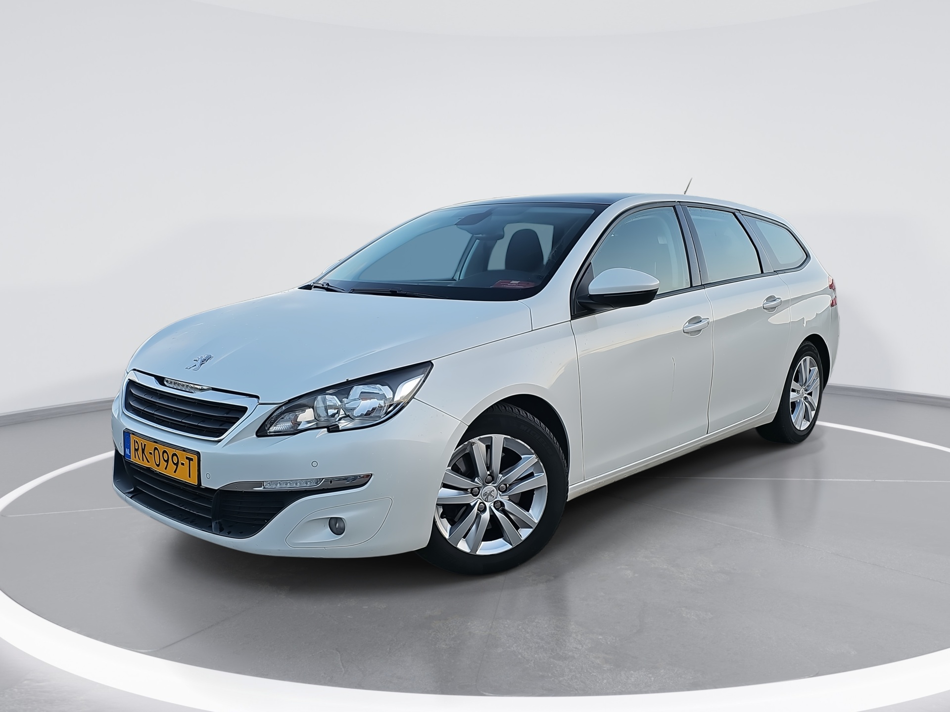 Peugeot 308 2.0 BlueHDI Blue Lease Executive 2014 - voorkant