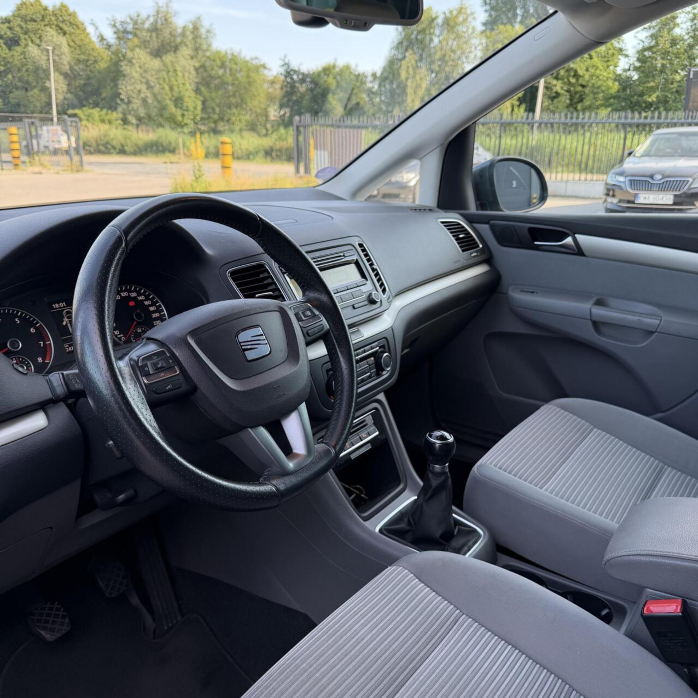 Foto van Seat Alhambra
