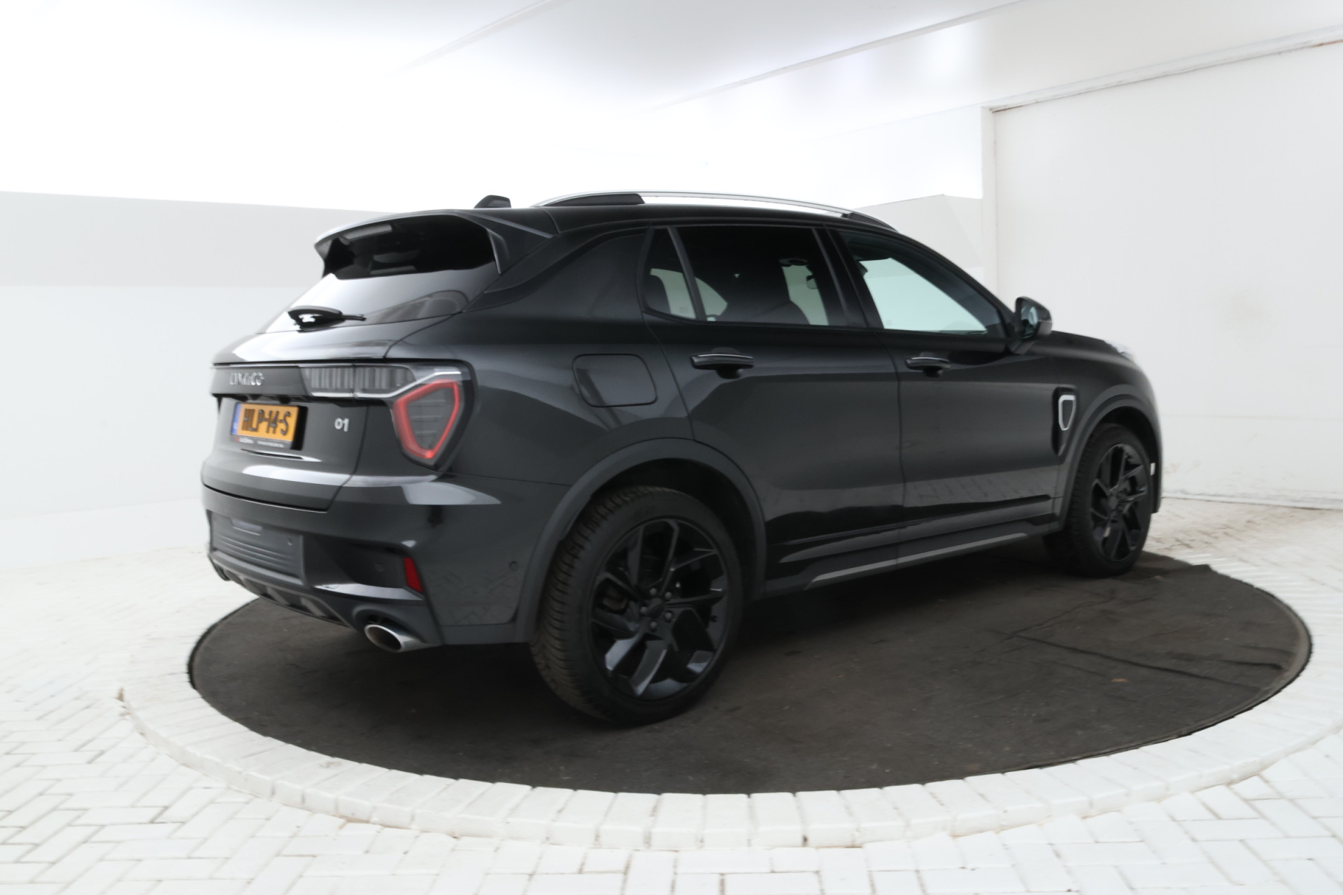 Foto van Lynk&co LYNK & Co 01