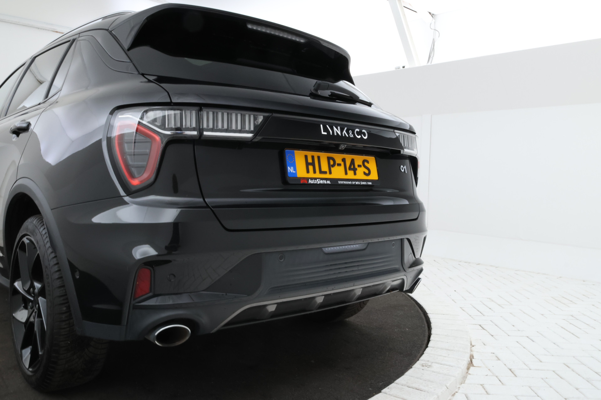 Foto van Lynk&co LYNK & Co 01