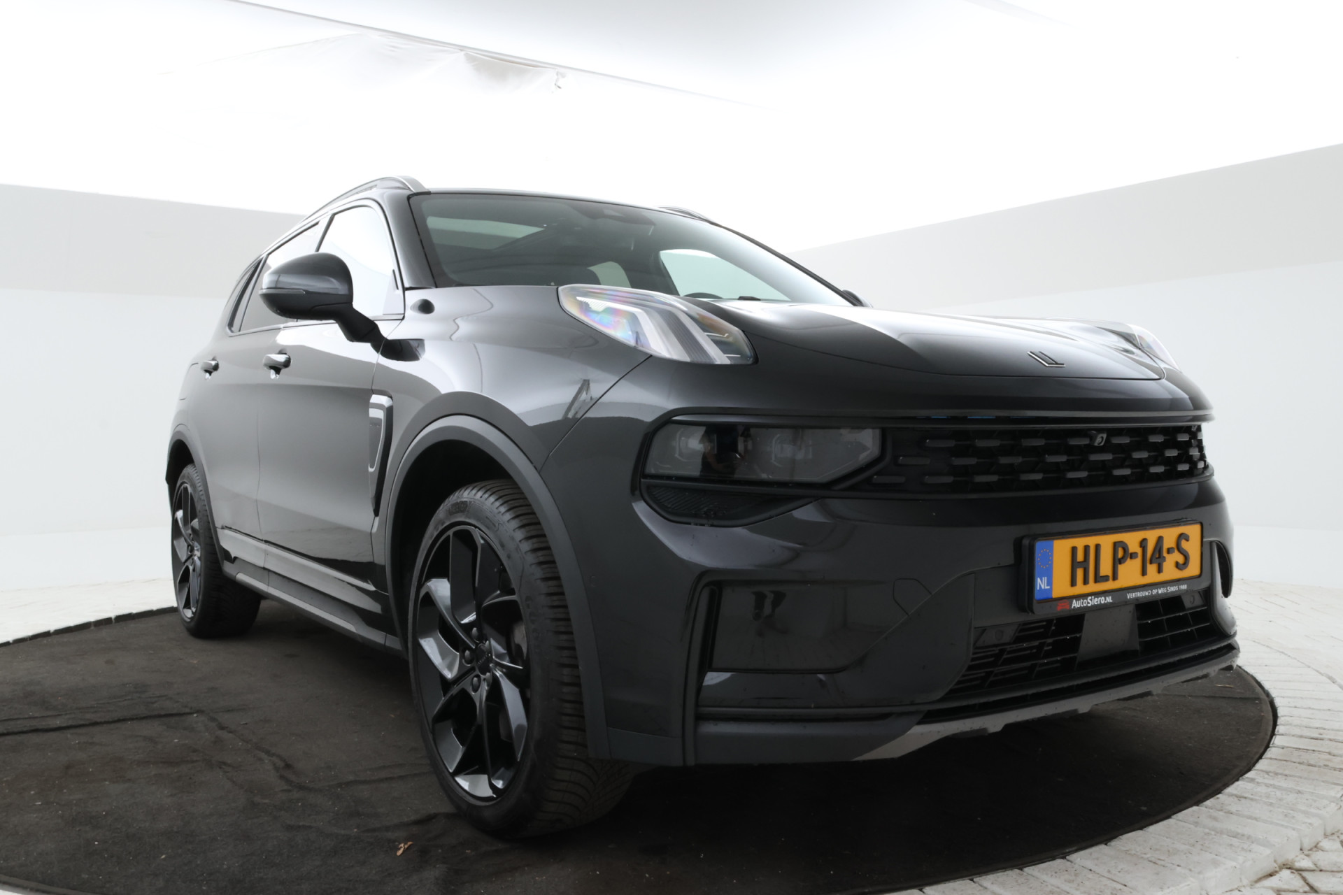 Foto van Lynk&co LYNK & Co 01