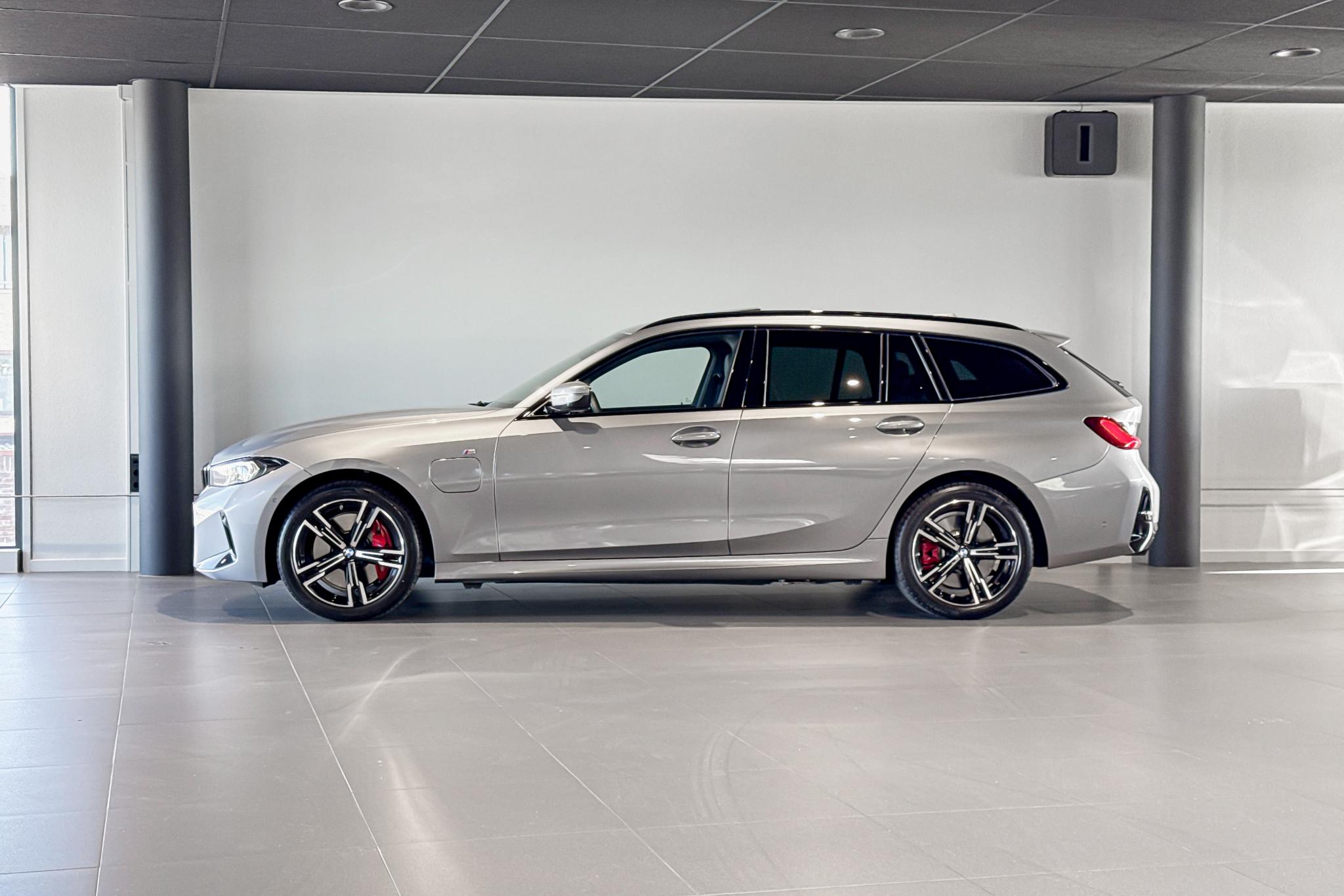 Foto van BMW 330e