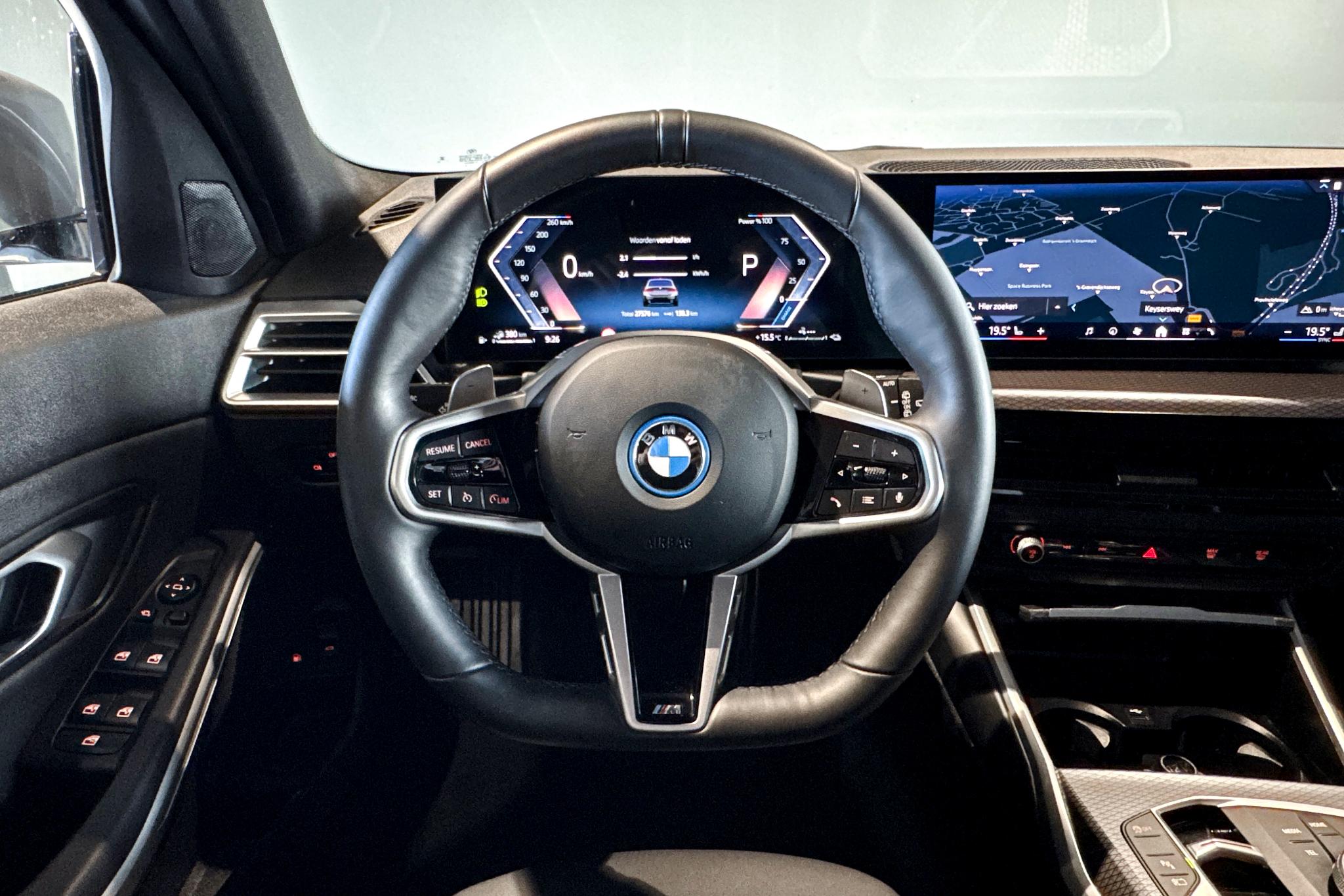 Foto van BMW 330e