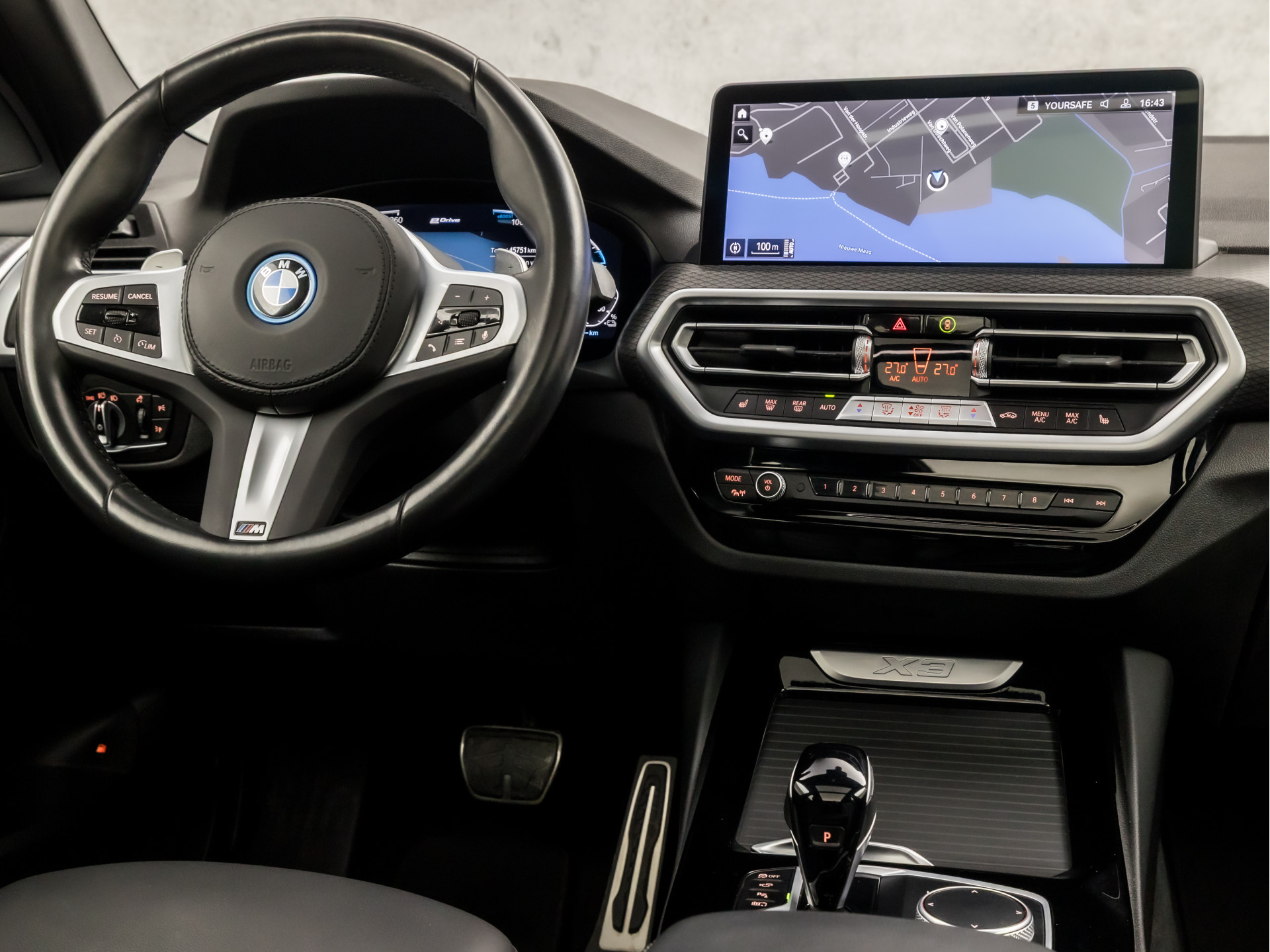 Foto van BMW X3 Xdrive30e
