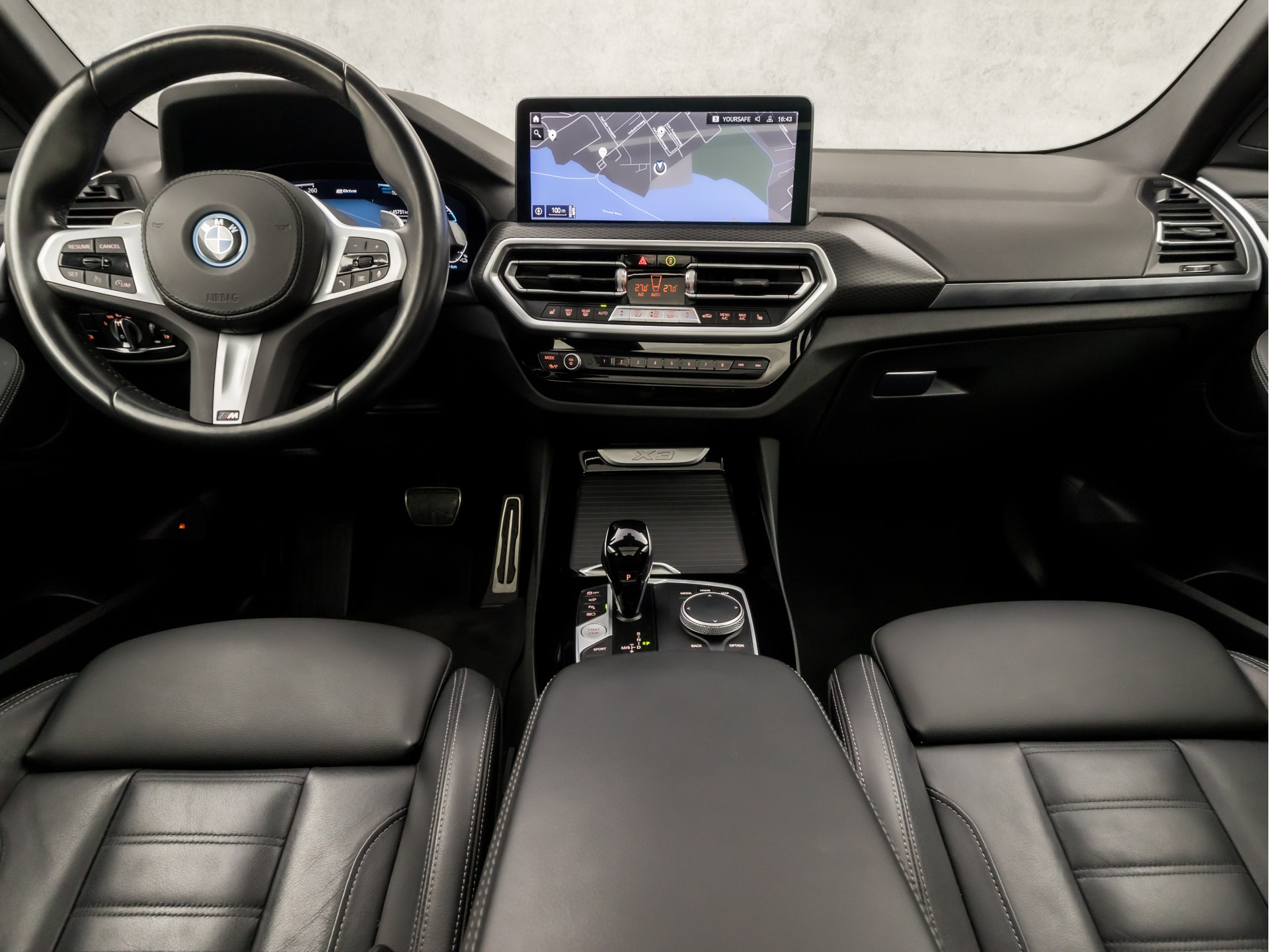 Foto van BMW X3 Xdrive30e
