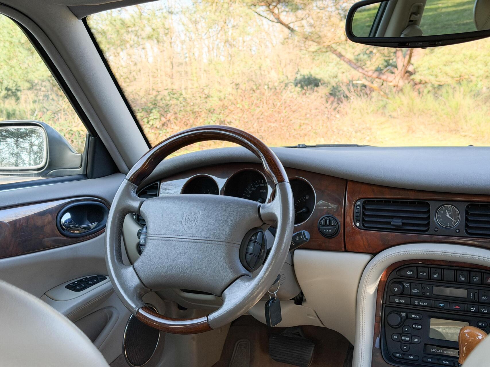 Foto van Jaguar XJ