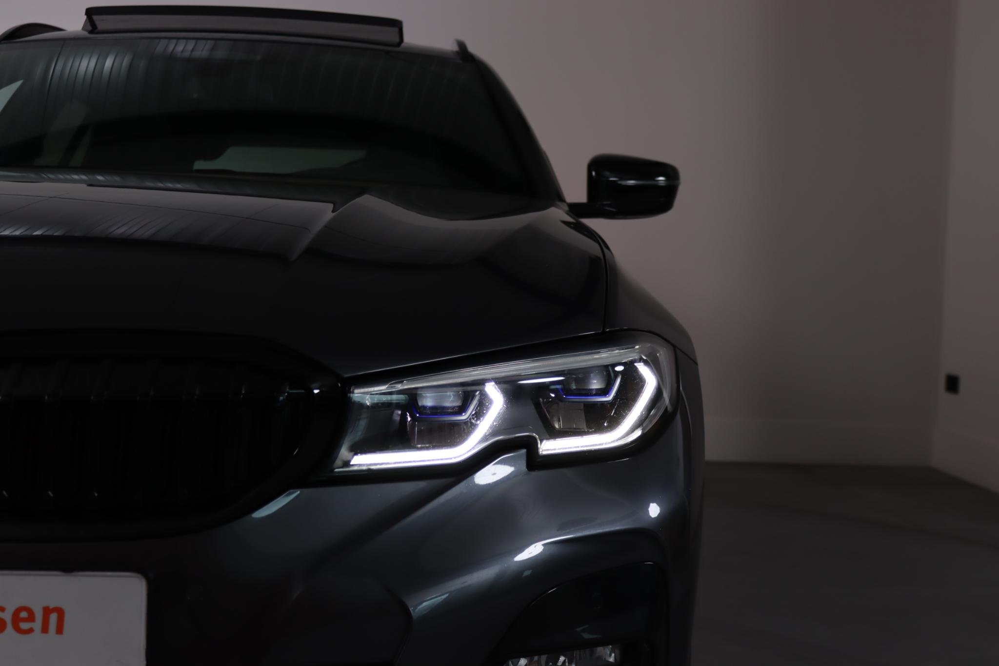 Foto van BMW 330e xDrive