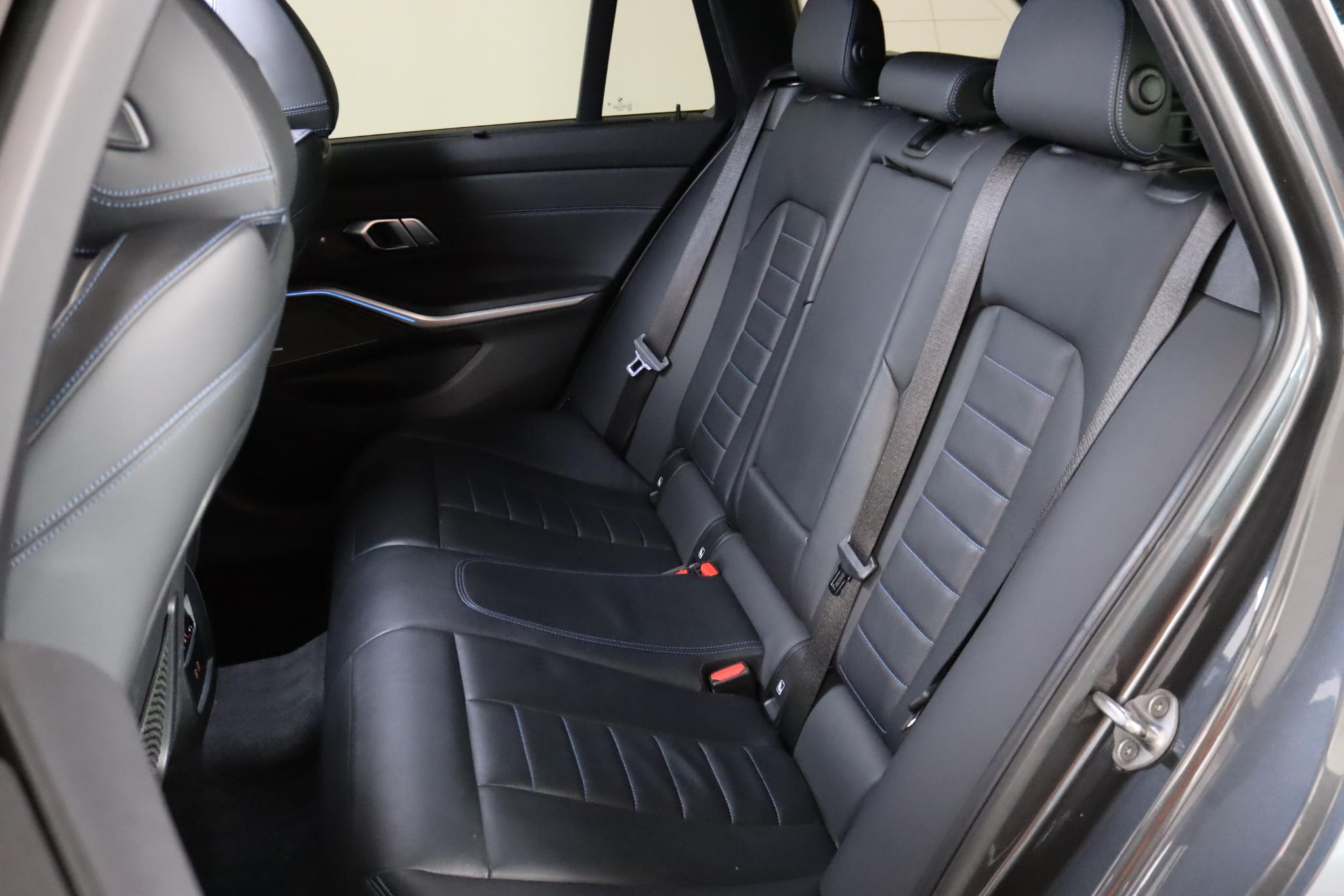 Foto van BMW 330e xDrive