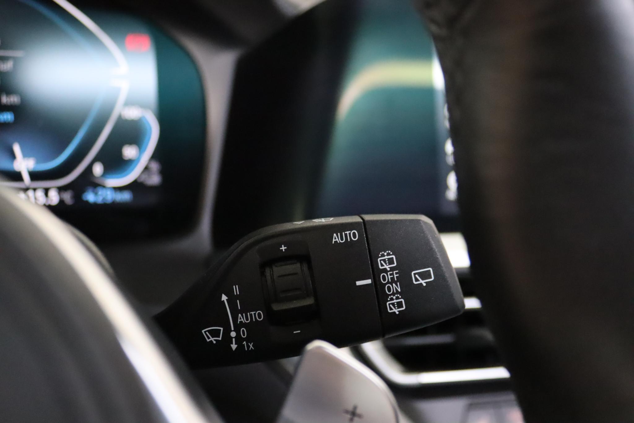 Foto van BMW 330e xDrive