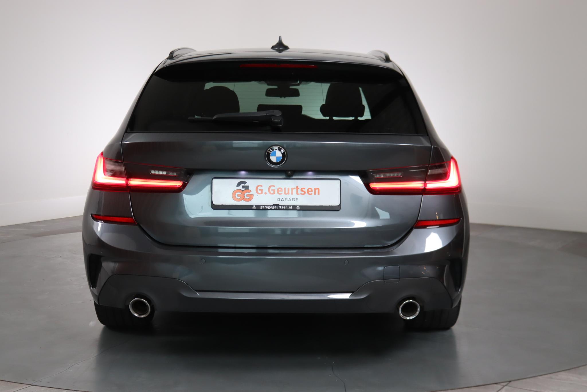 Foto van BMW 330e xDrive