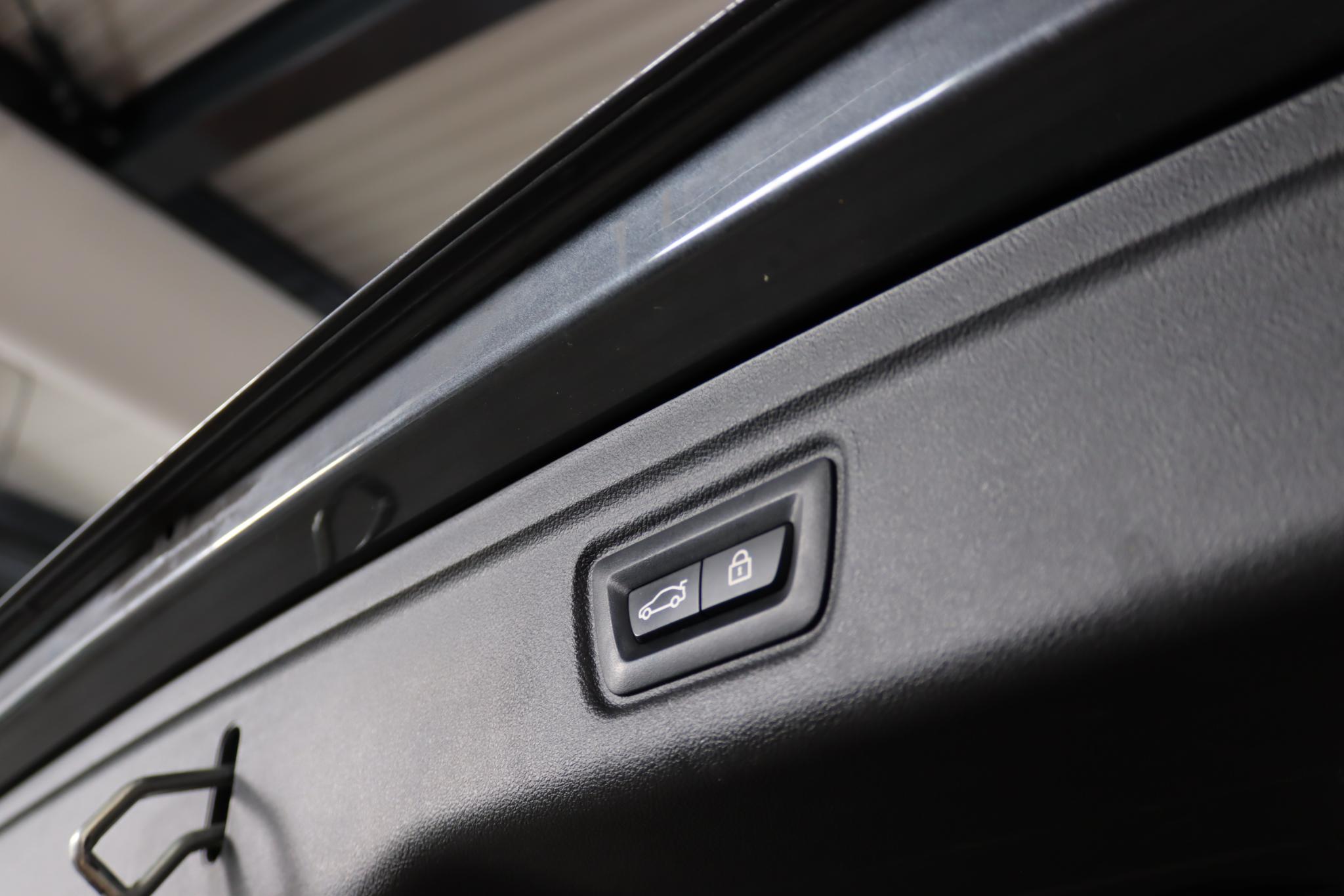 Foto van BMW 330e xDrive