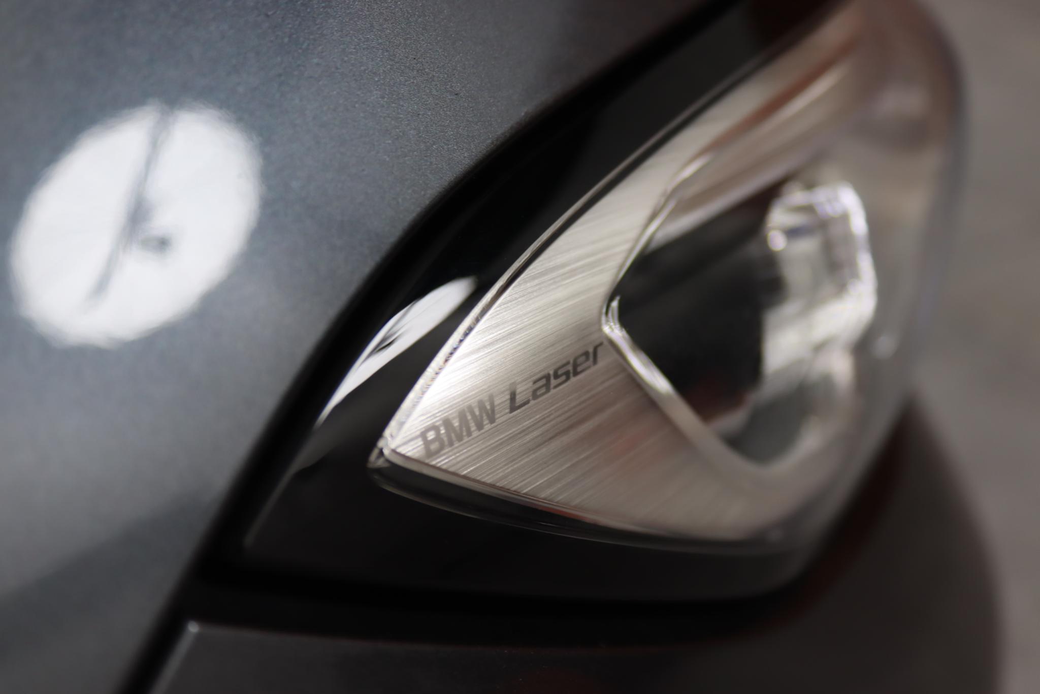 Foto van BMW 330e xDrive