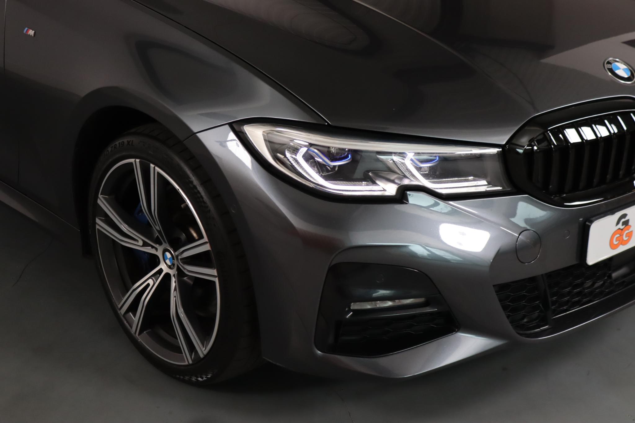 Foto van BMW 330e xDrive