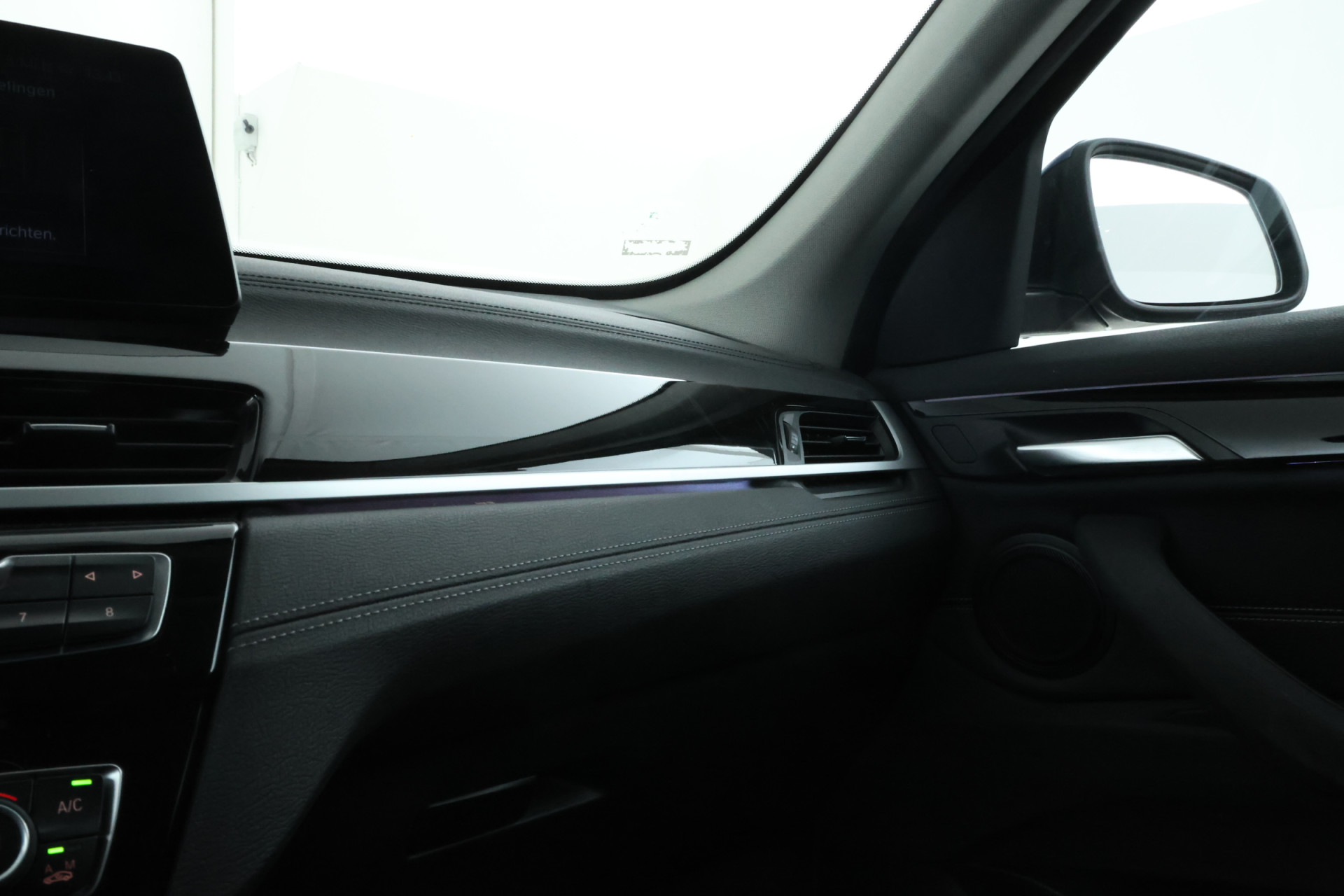 Foto van BMW X1 Xdrive25e