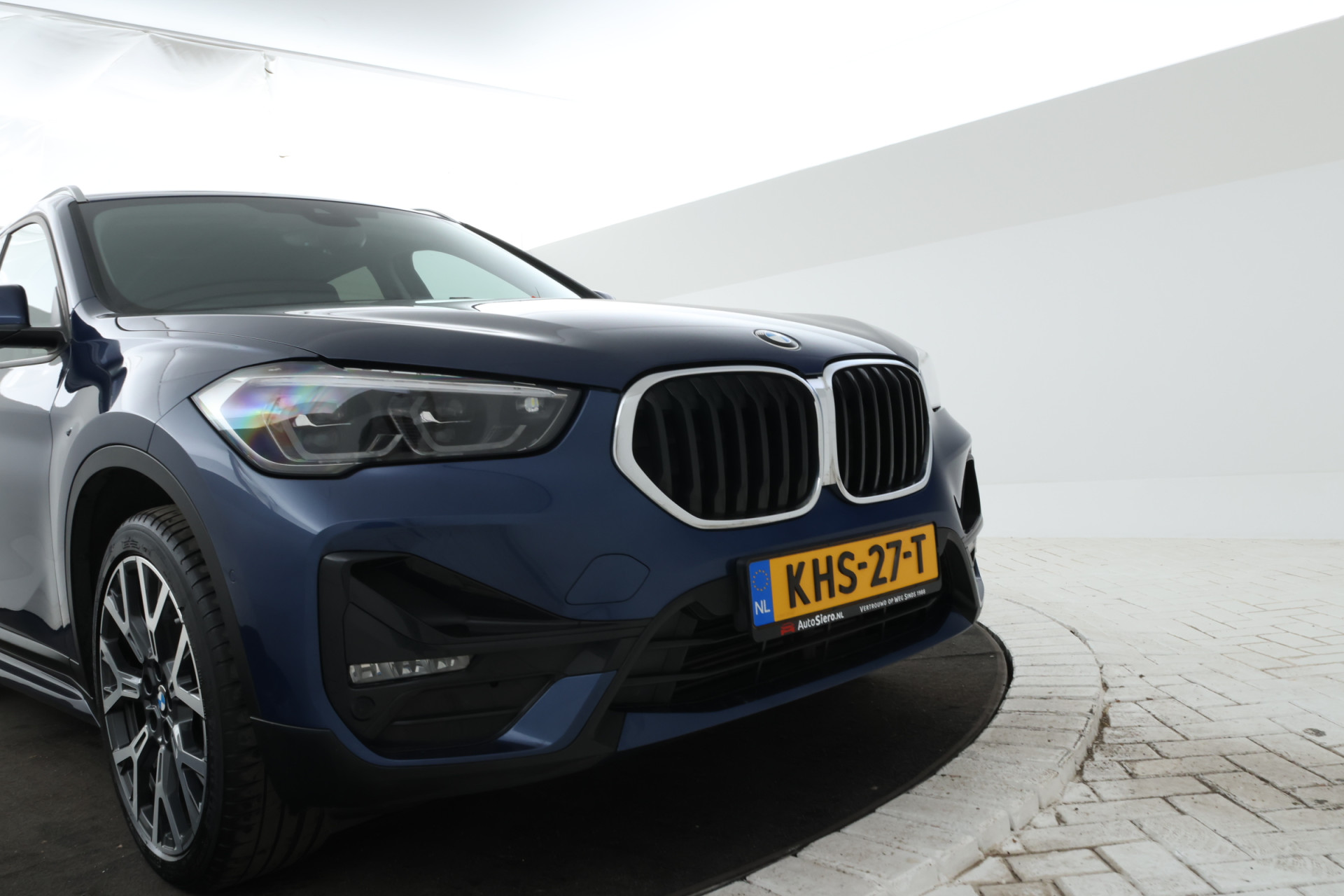 Foto van BMW X1 Xdrive25e