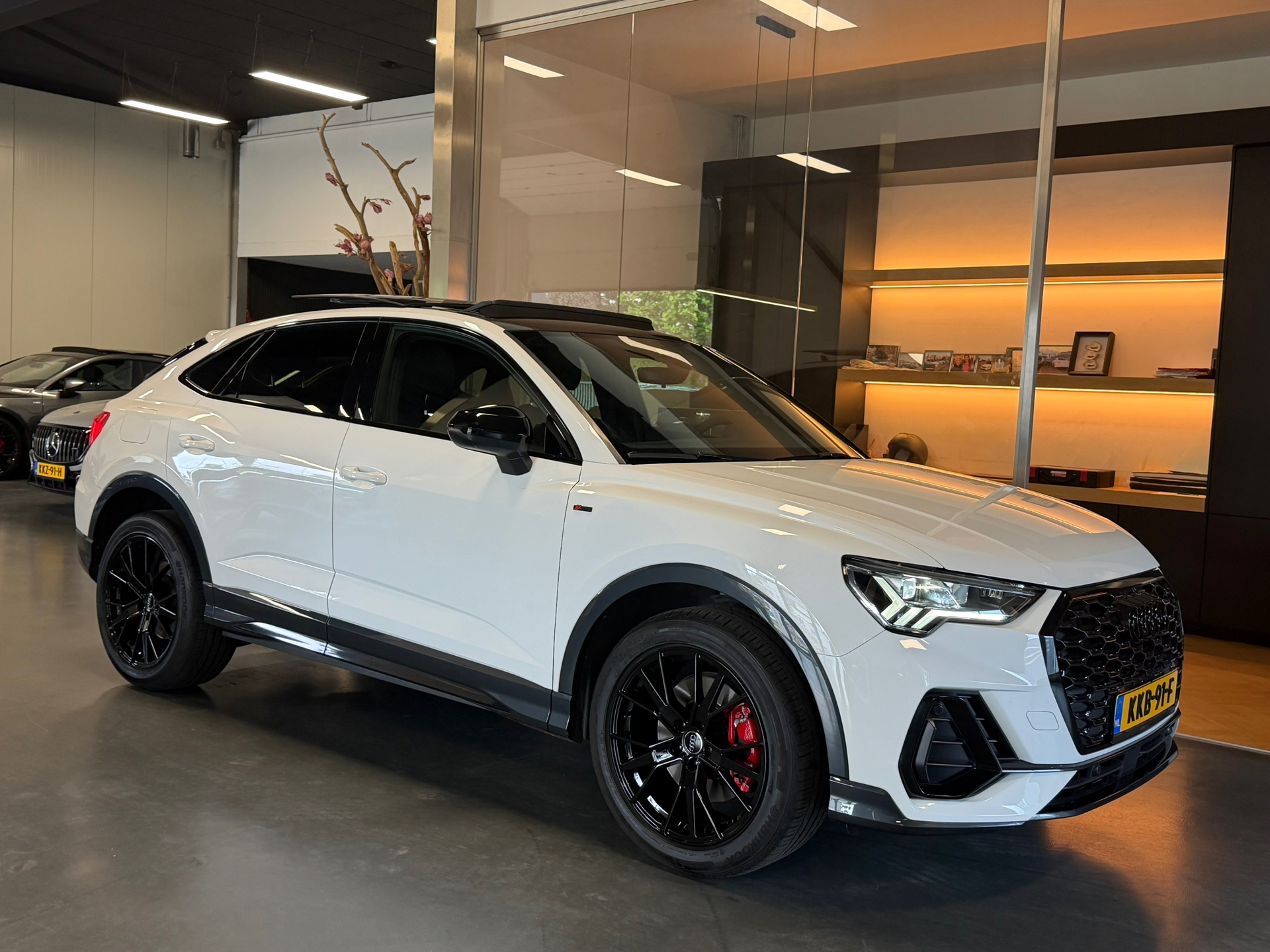 Audi Q3 Sportback E-tron 45 TFSI e S line Pano B&O Camera Elec.Kofferklep 2021 - voorkant