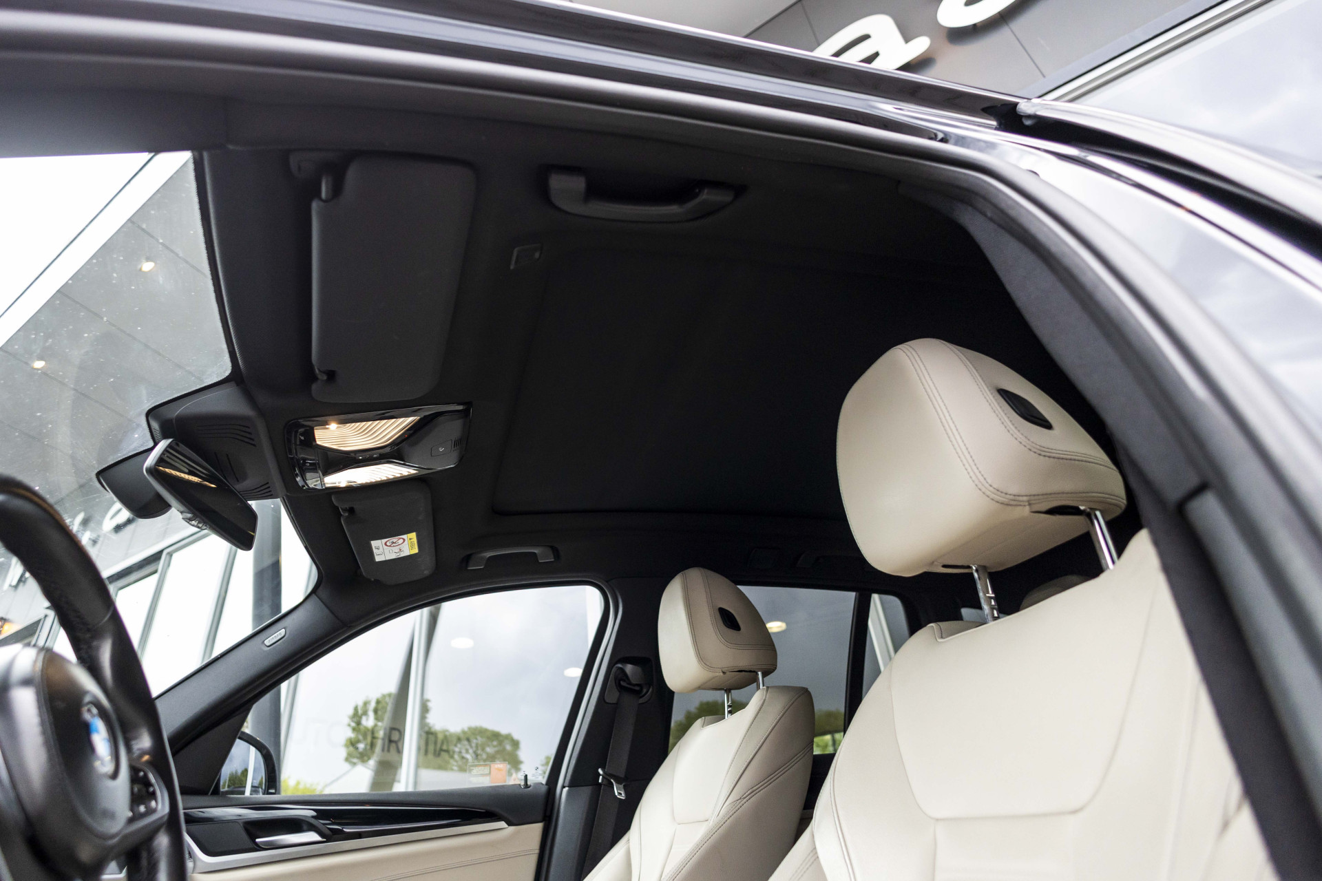 Foto van BMW X3 Xdrive20i