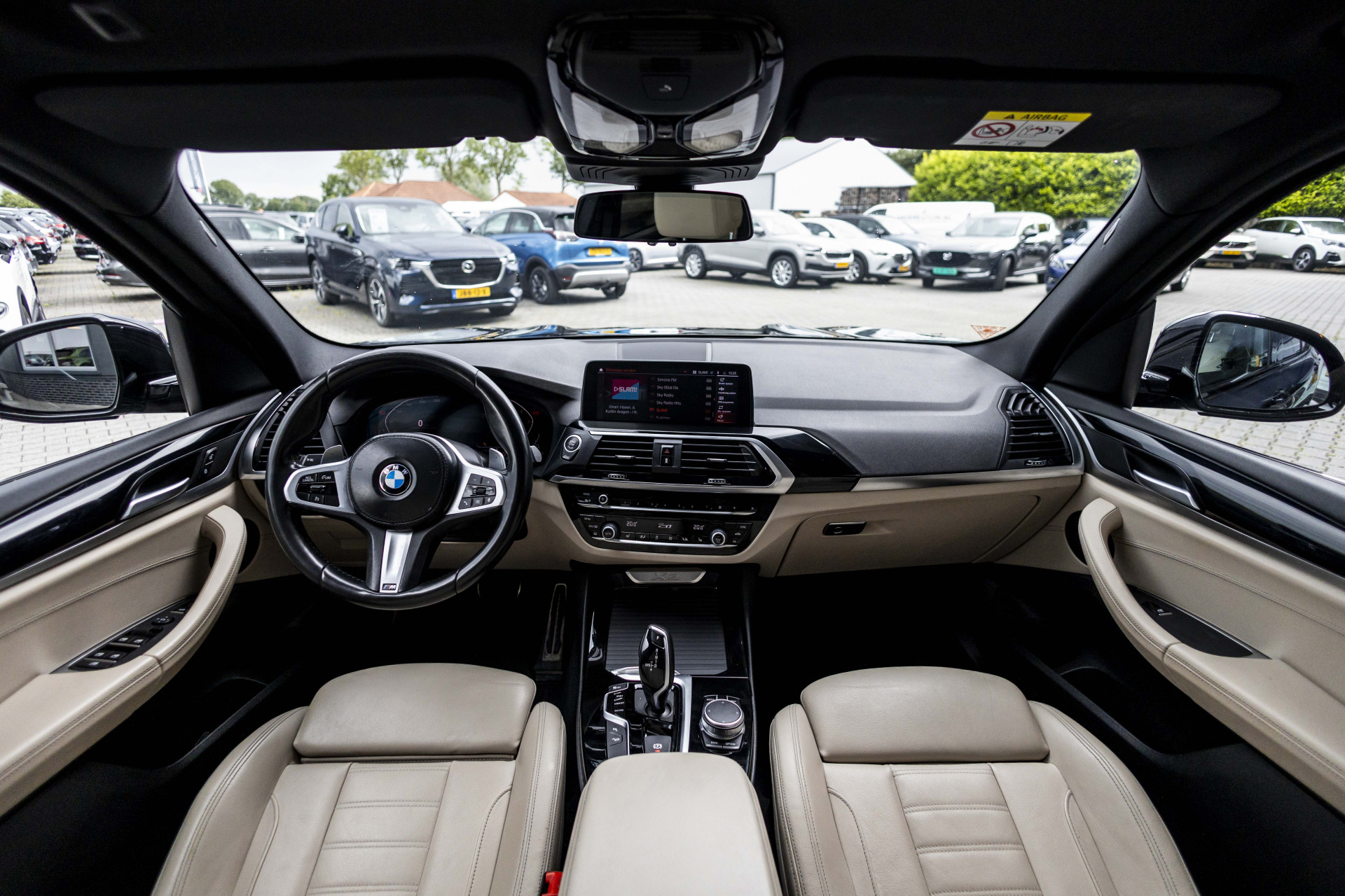 Foto van BMW X3 Xdrive20i