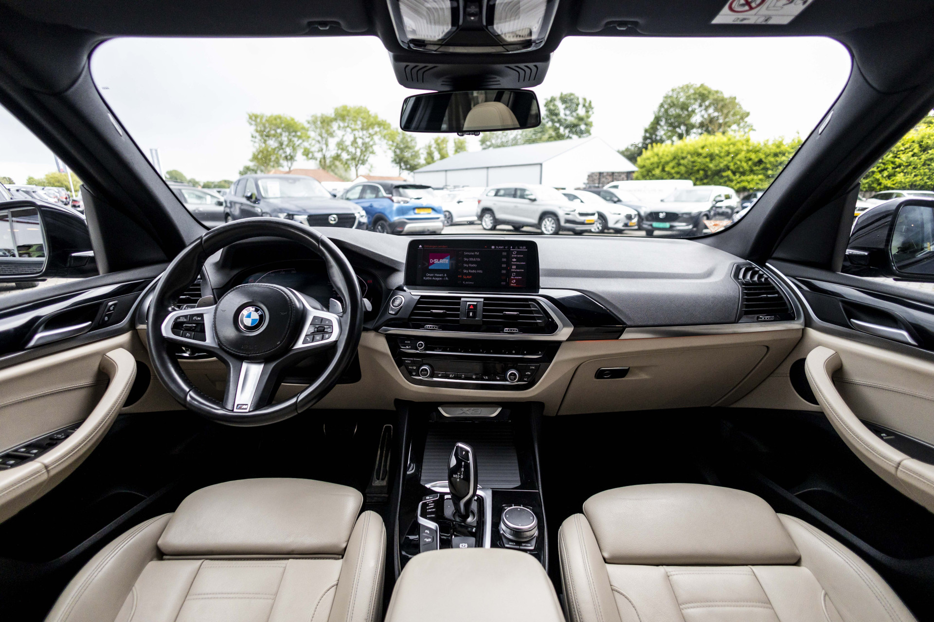 Foto van BMW X3 Xdrive20i
