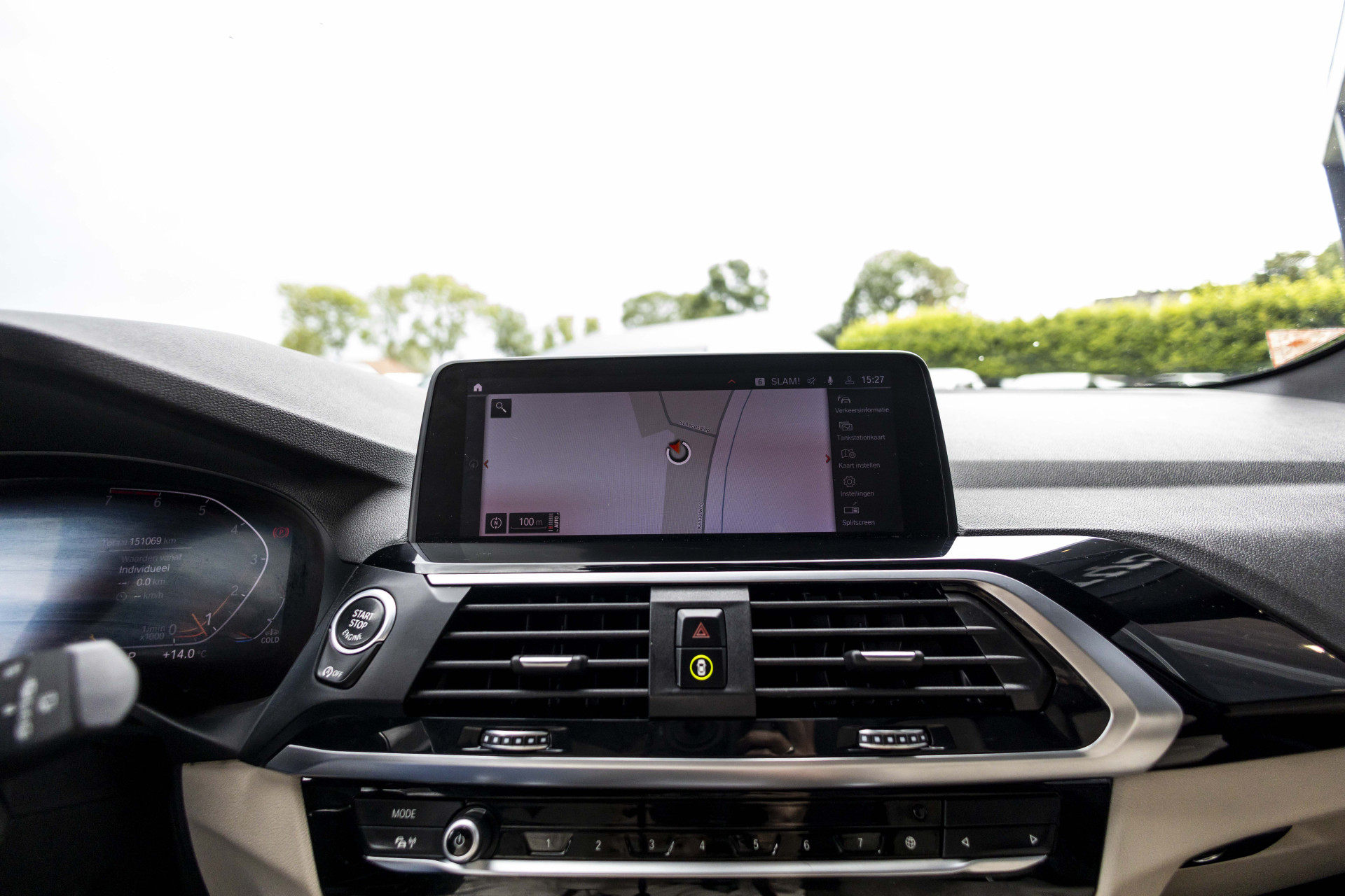 Foto van BMW X3 Xdrive20i