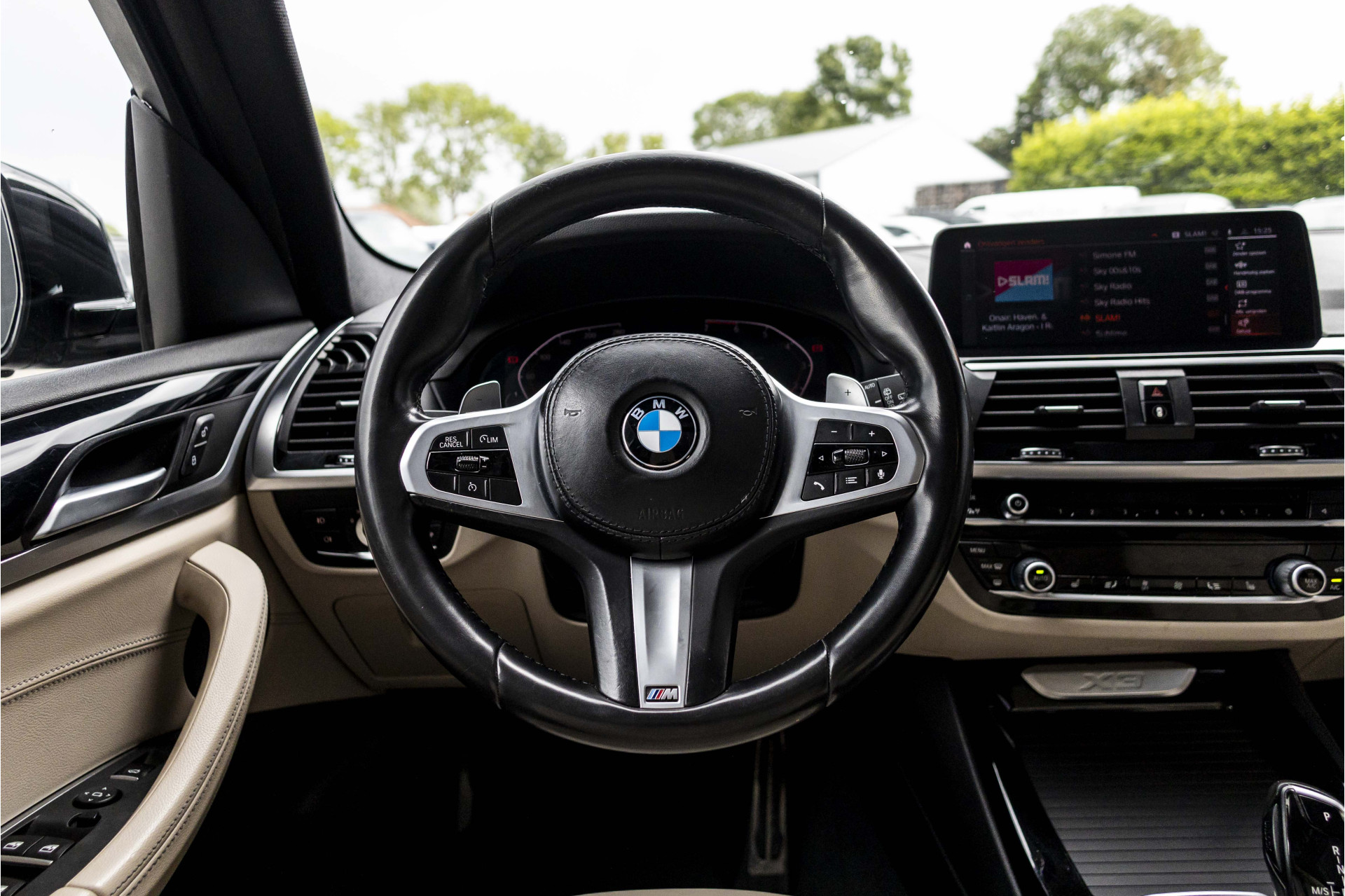 Foto van BMW X3 Xdrive20i