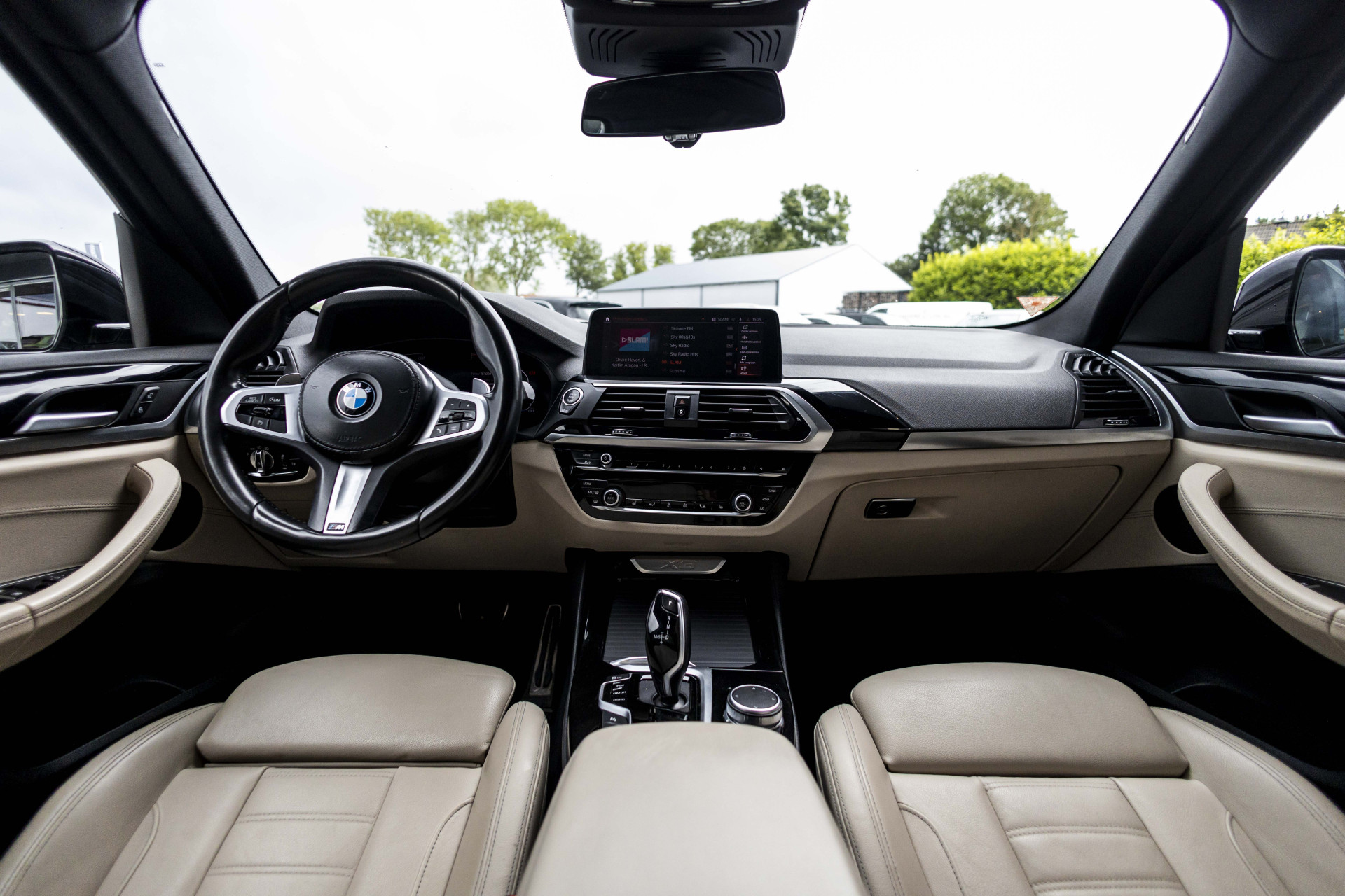 Foto van BMW X3 Xdrive20i