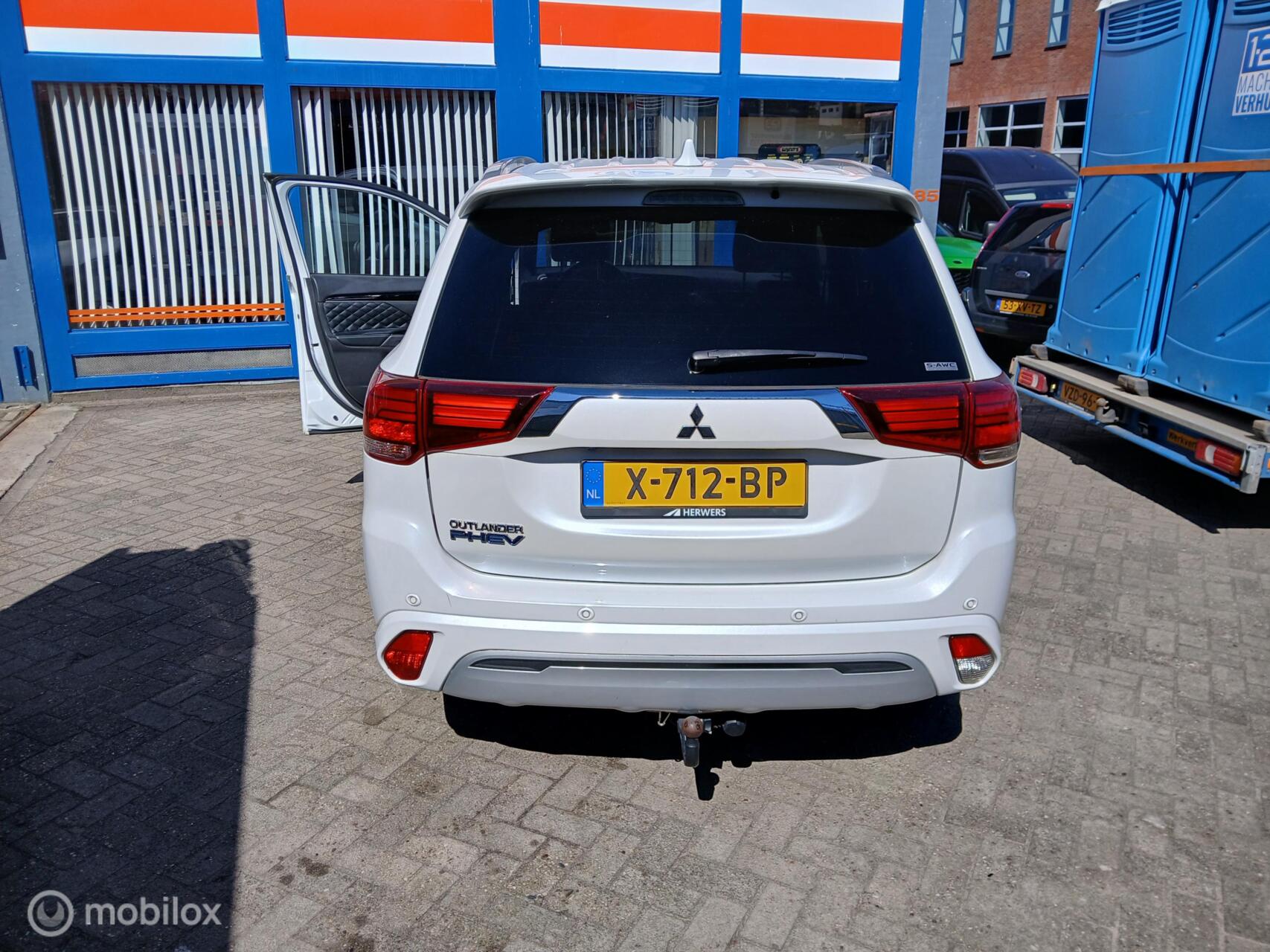 Foto van Mitsubishi Mitsubishi Outlander