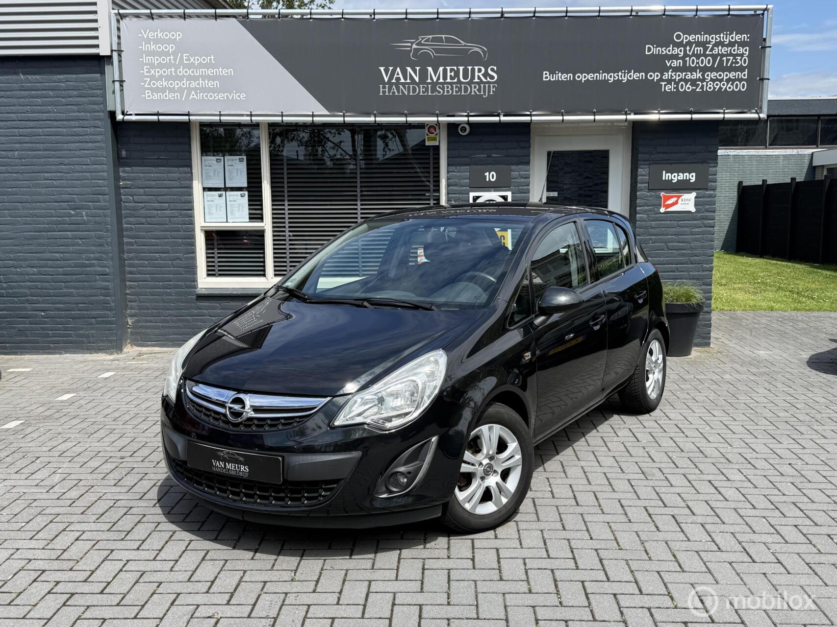 Opel Corsa 1.2-16V Cosmo, Airco, 5 deurs, cruise, Apk 10-2026 2013 - voorkant