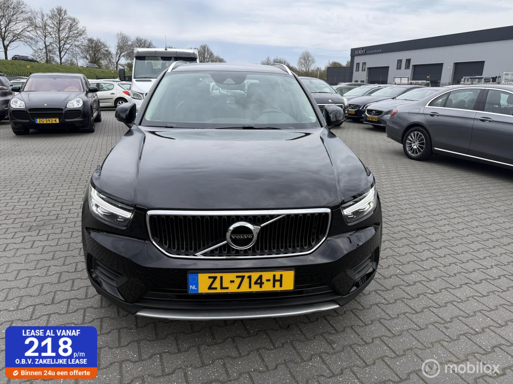Volvo XC40 2.0 D3 AWD Momentum Pro leer navi 2019 - voorkant