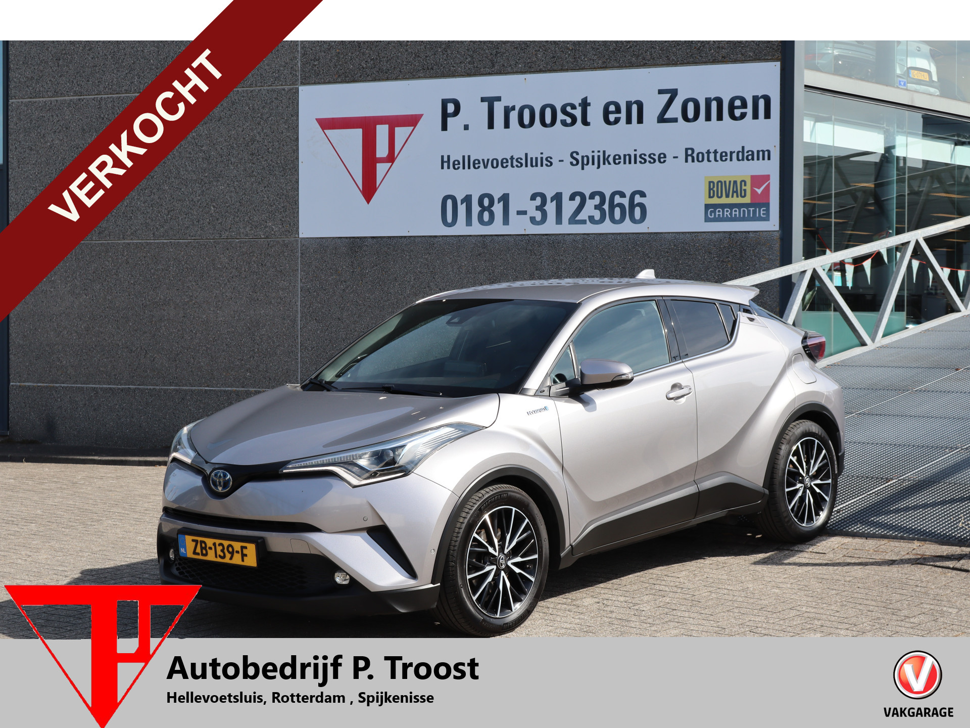 Toyota Toyota C-hr 1.8 Hybrid Dynamic Stoelverwarming/Achteruitrijcamera/Dodehoek assistent/Navigatie/DAB/Bluetooth/Climate control/18 inch Licht metaal 2017 - voorkant