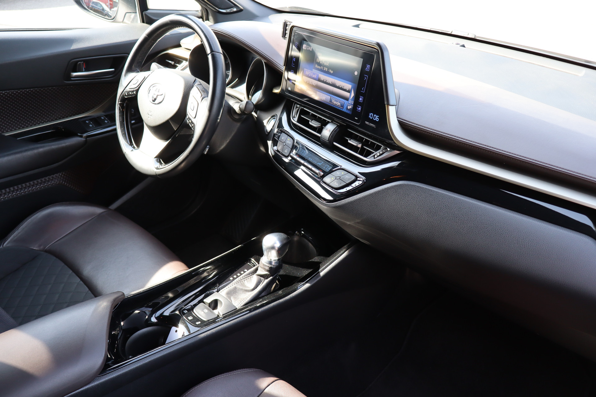 Foto van Toyota Toyota C-hr