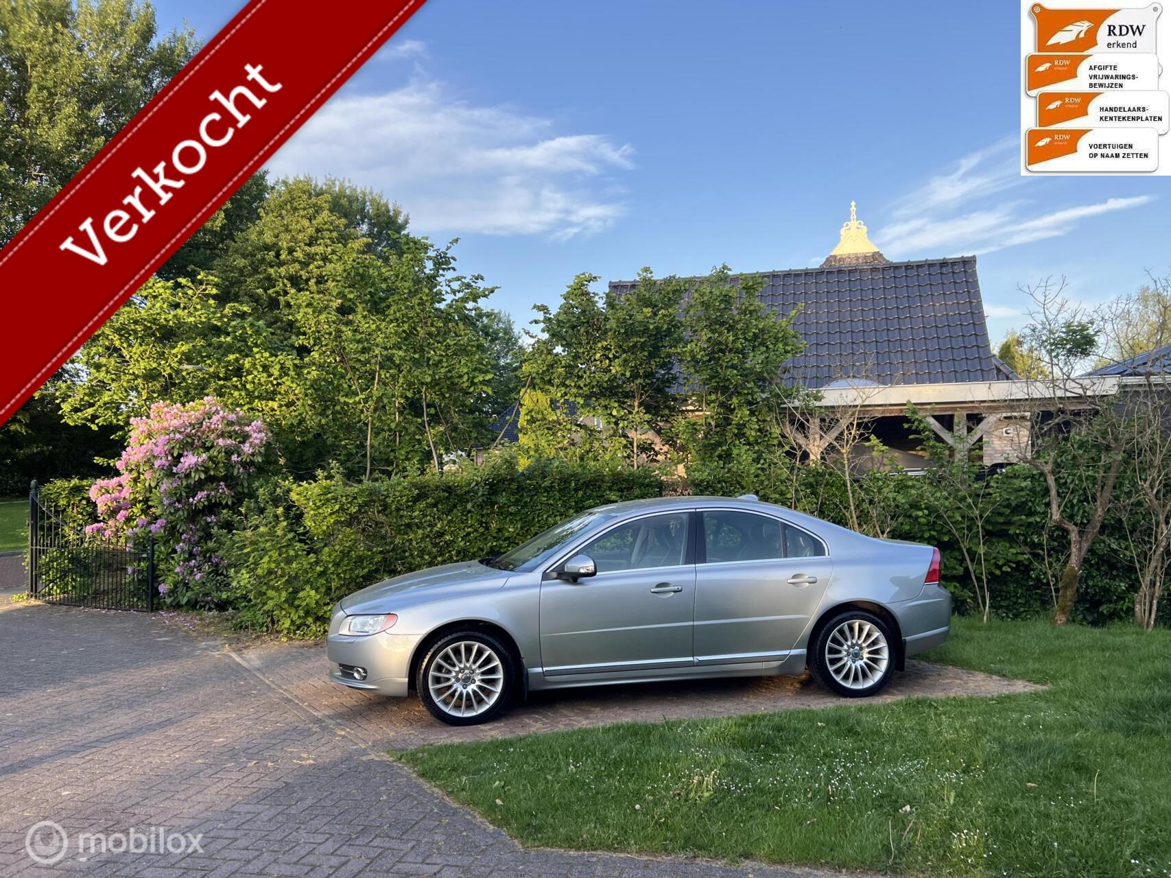 Volvo S80 2.5 FT Momentum 2010 - voorkant