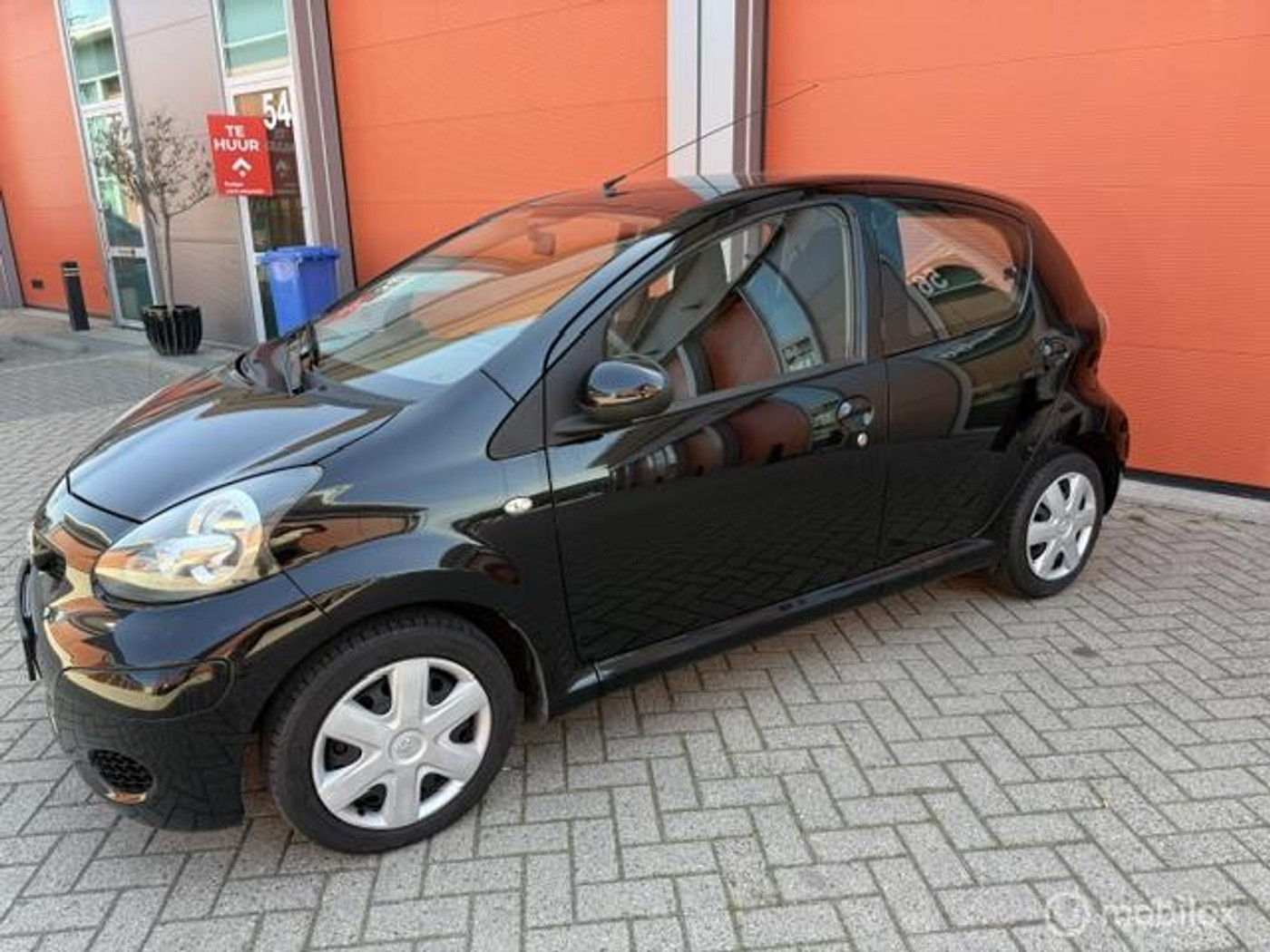 Toyota Toyota Aygo 1.0-12V Dynamic AUTOMAAT-127.000 KM NAP-AIRCO 2009 - voorkant