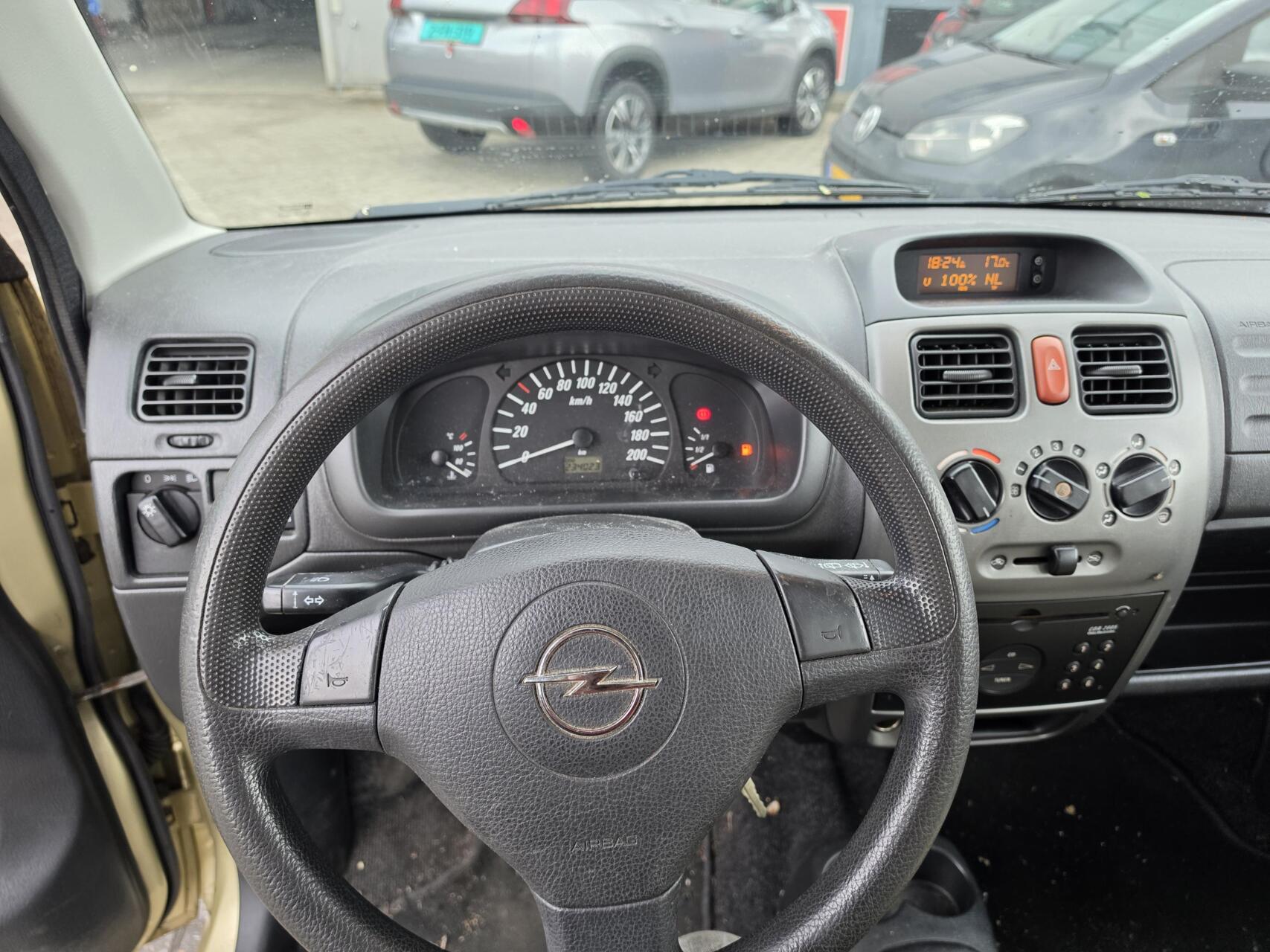 Foto van Opel Agila