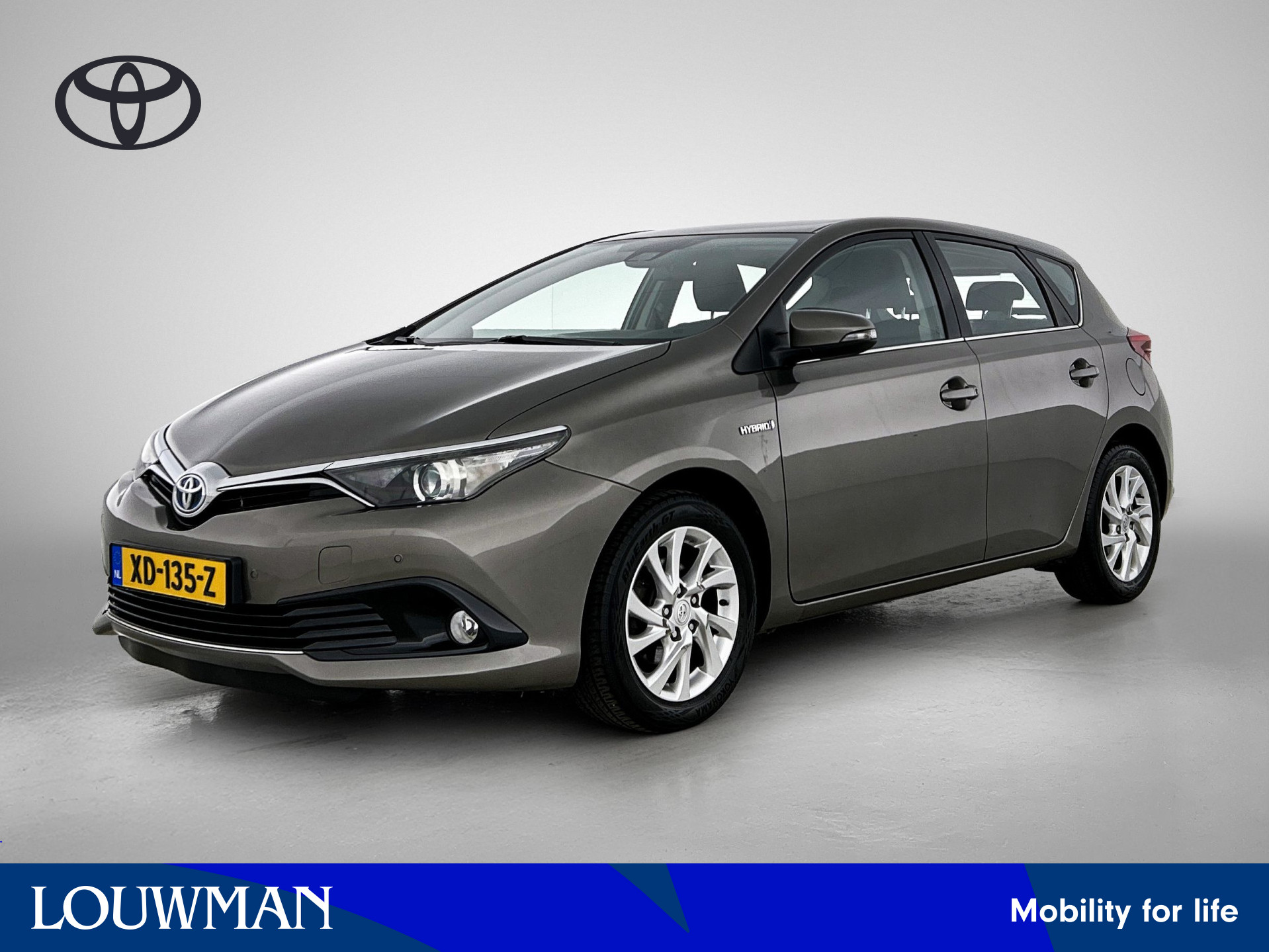 Toyota Auris 1.8 Hybrid Energy + 2018 - voorkant