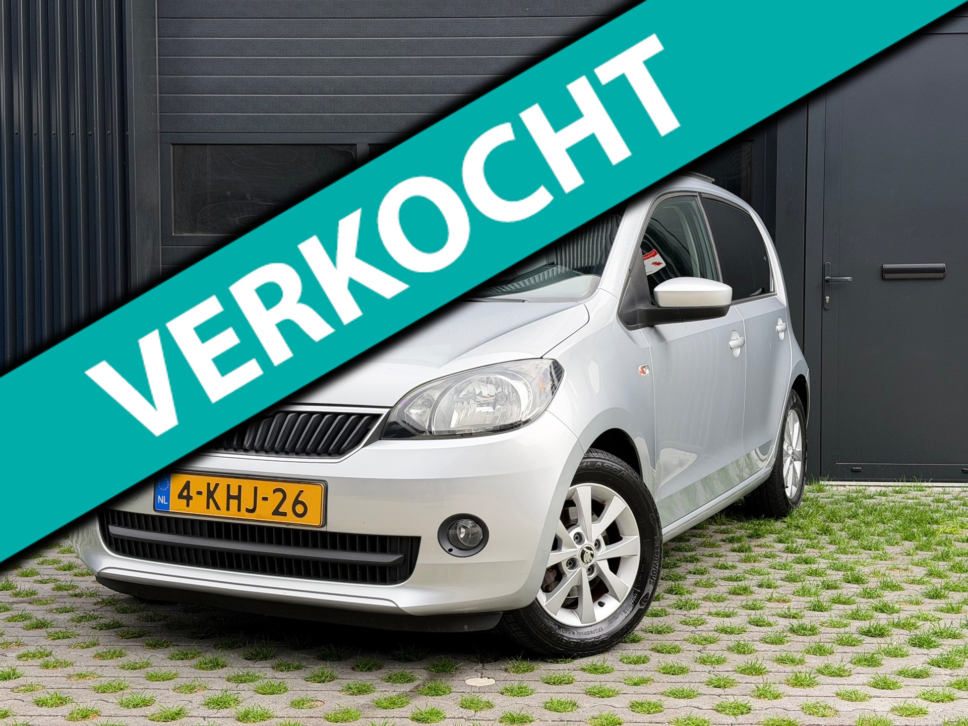Skoda Citigo 1.0 Greentech Arctic Air | Panodak | Parkeersen | Bleutooth | Navigatie 2013 - voorkant