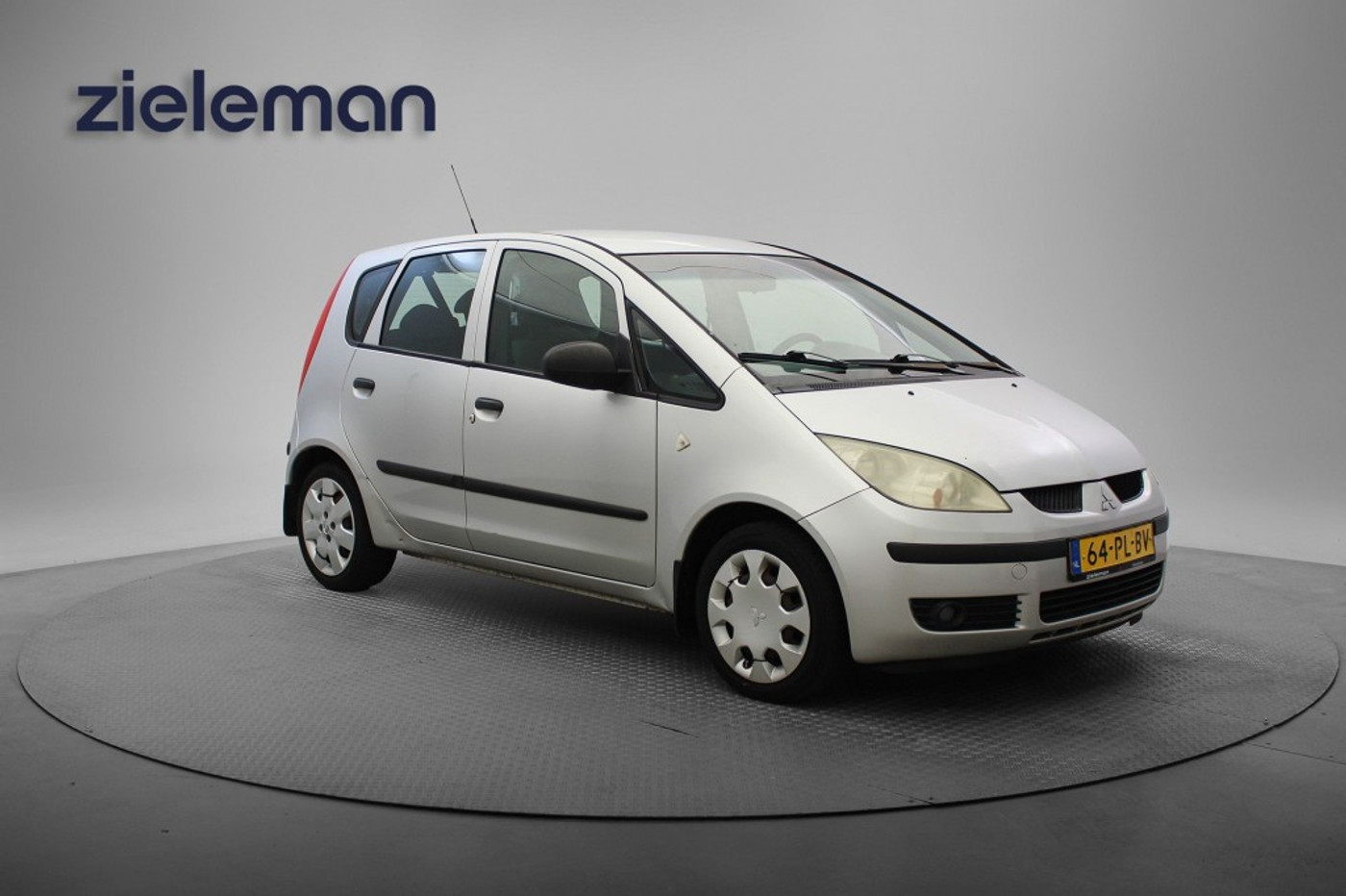 Foto van MITSUBISHI MITSUBISHI COLT